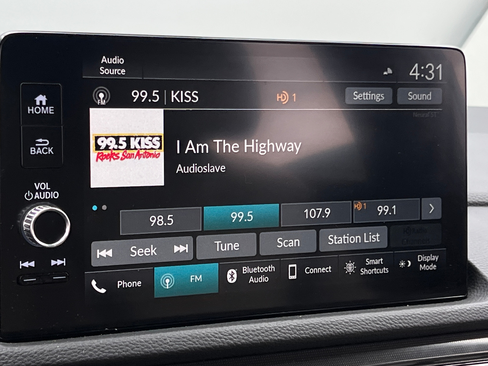 Thumbnail: 2023 Acura Integra - 3