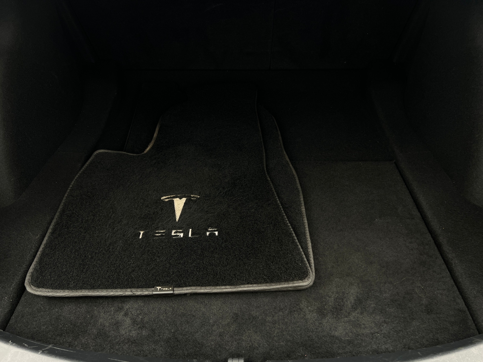 Thumbnail: 2023 Tesla Model 3 - 6