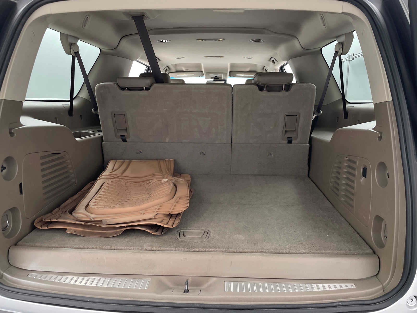 Thumbnail: 2019 Chevrolet Suburban - 6