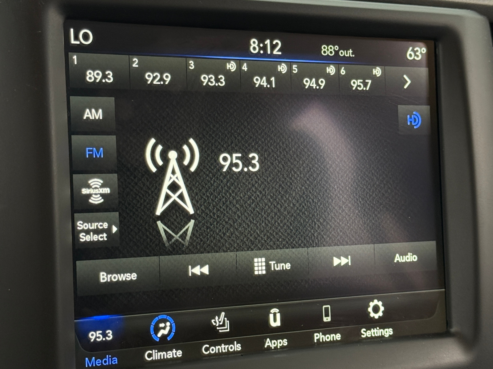 Thumbnail: 2021 RAM 1500 Classic - 3