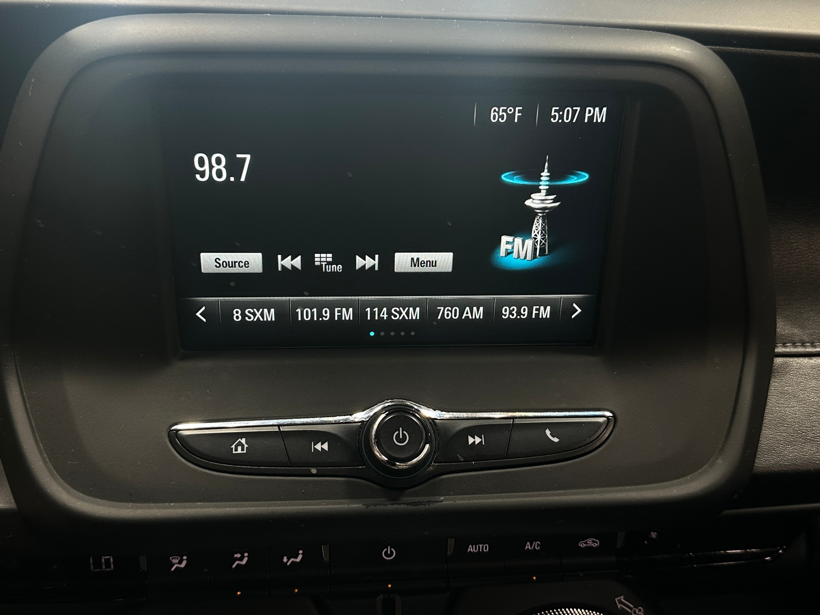 Thumbnail: 2018 Chevrolet Camaro - 4