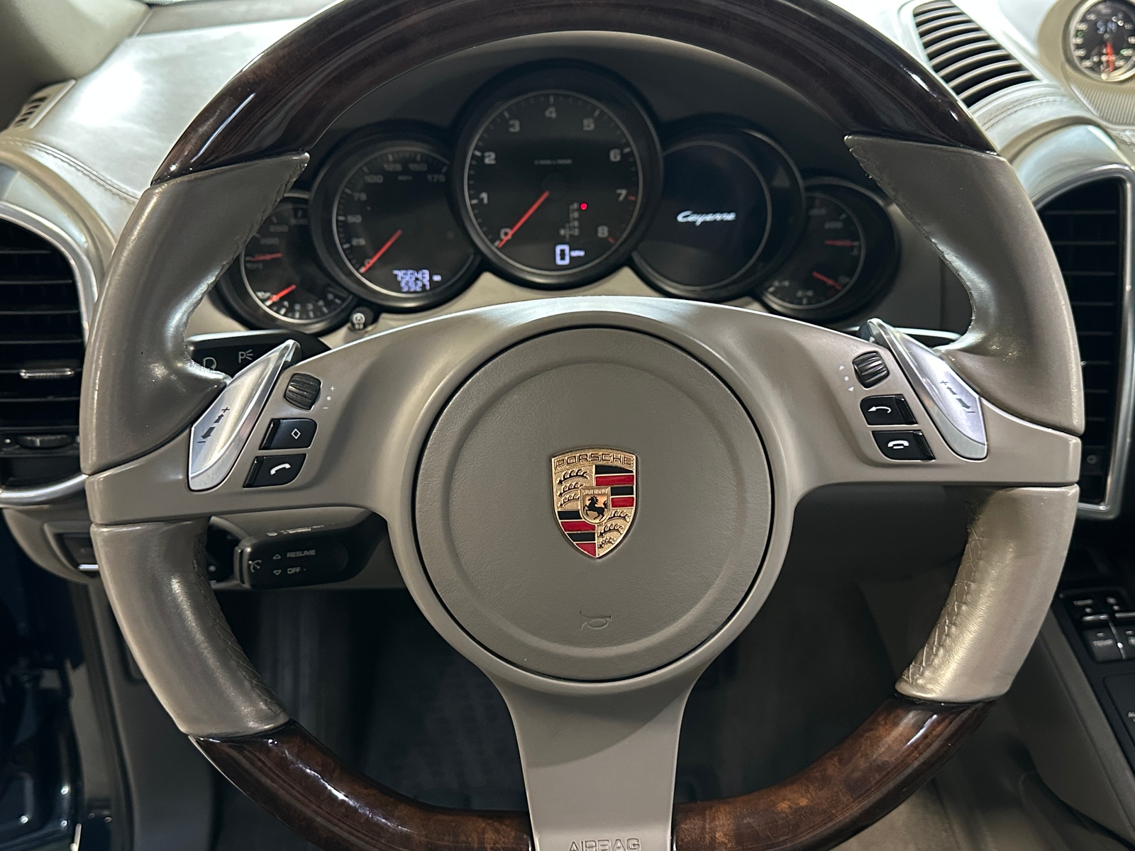 Thumbnail: 2012 Porsche Cayenne - 4