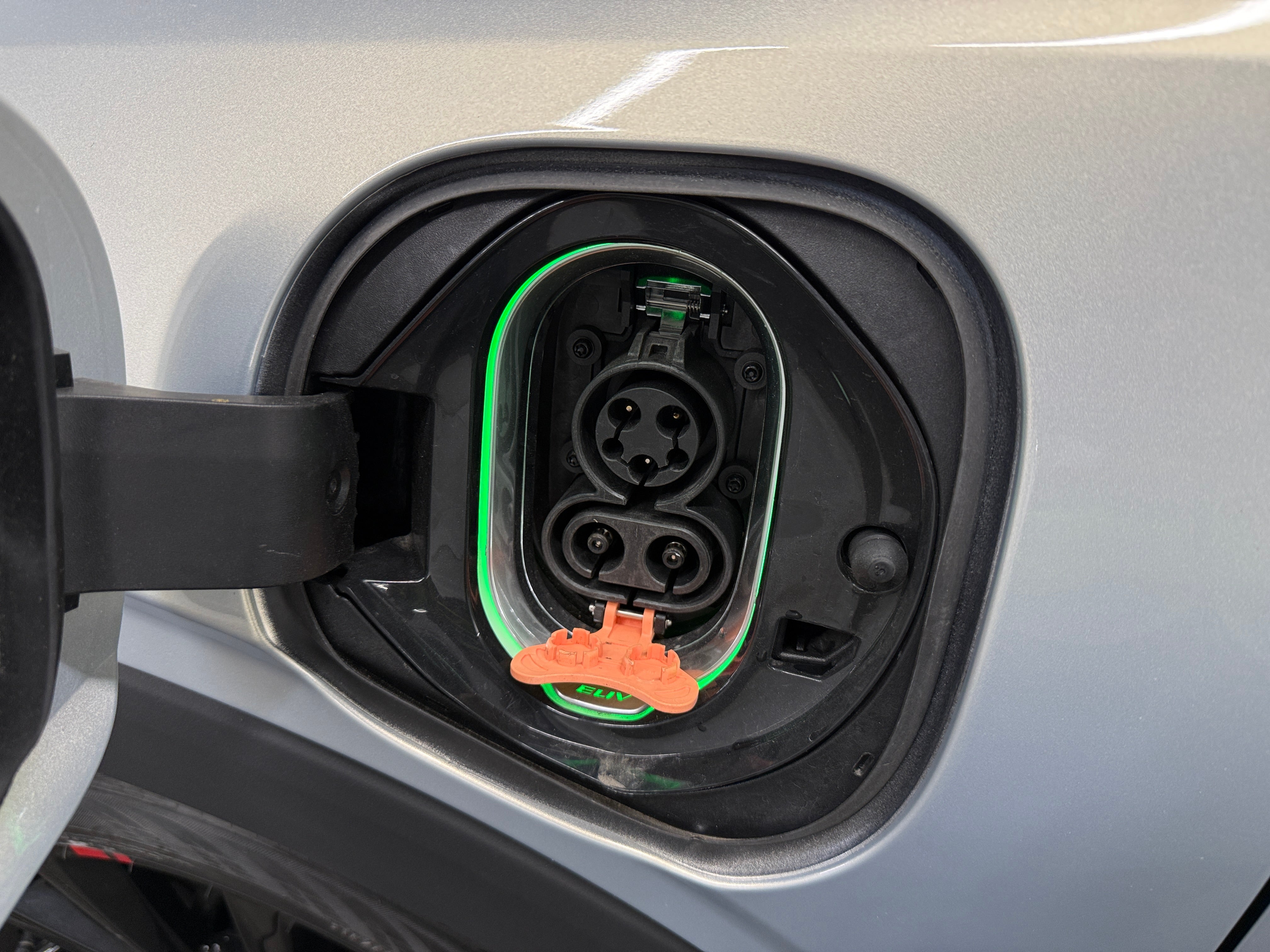 Used 2023 Chevrolet Bolt EUV LT with VIN 1G1FY6S0XP4185253 for sale in Oak Creek, WI