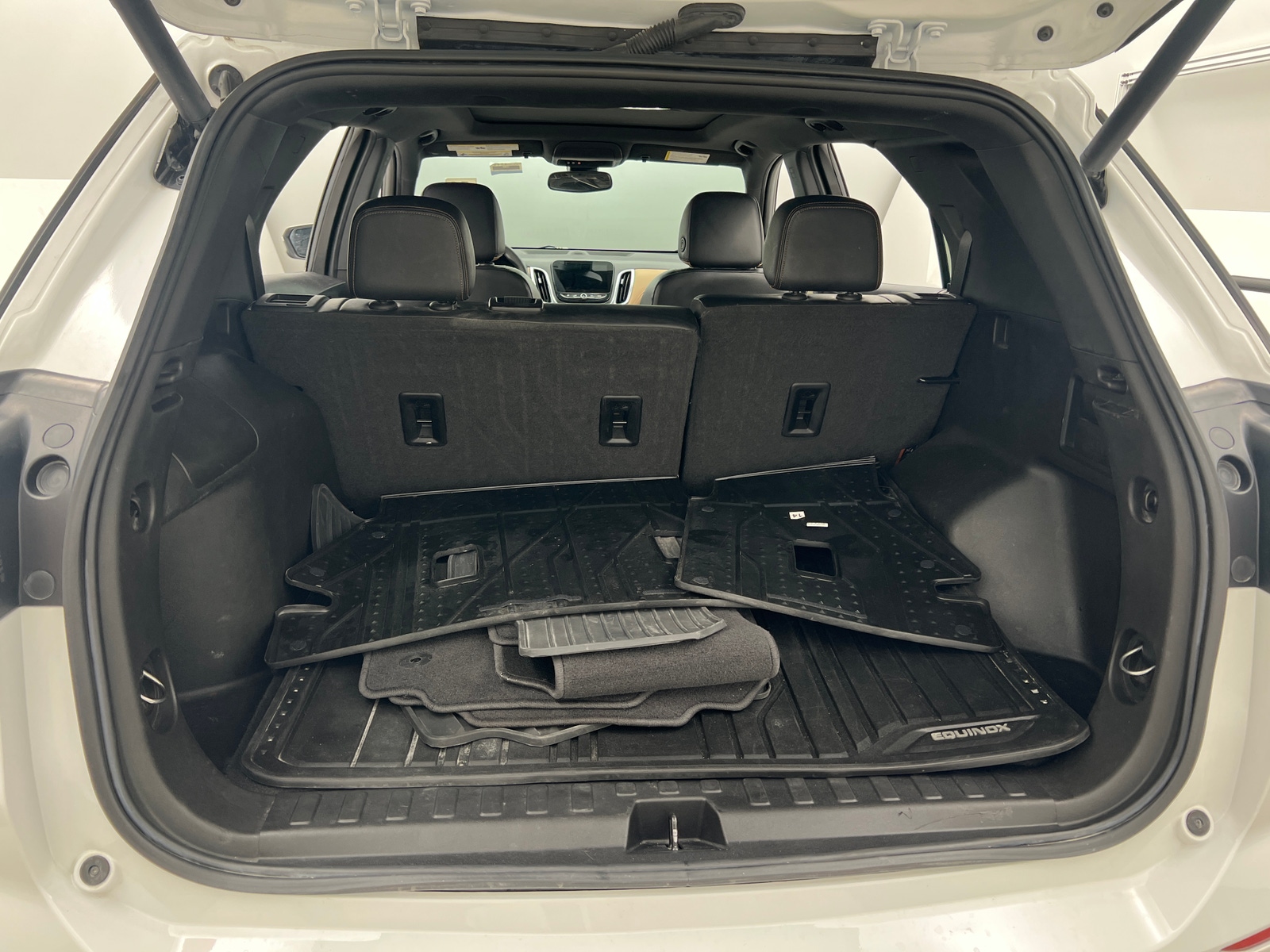 Thumbnail: 2022 Chevrolet Equinox - 6