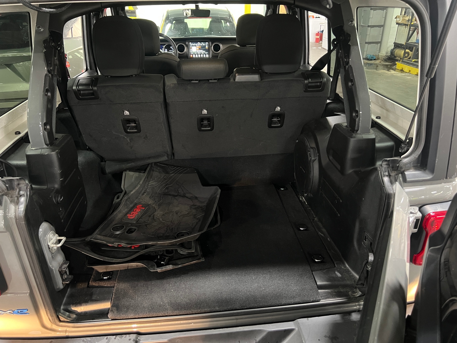 Thumbnail: 2023 Jeep Wrangler - 7