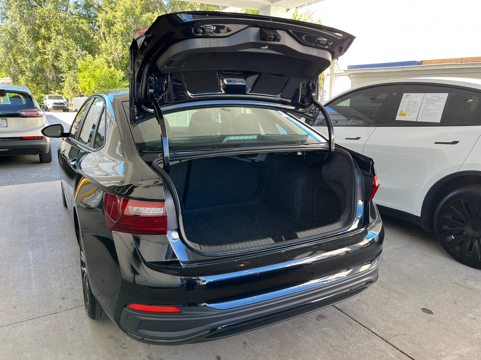 Thumbnail: 2025 Volkswagen Jetta - 6