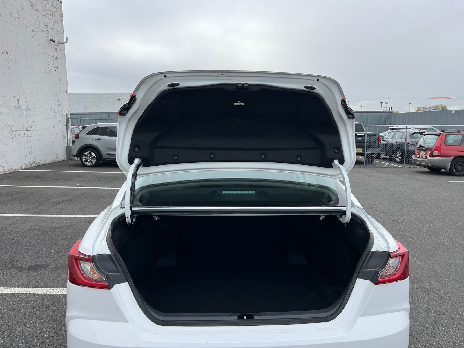 Thumbnail: 2025 Toyota Camry - 6