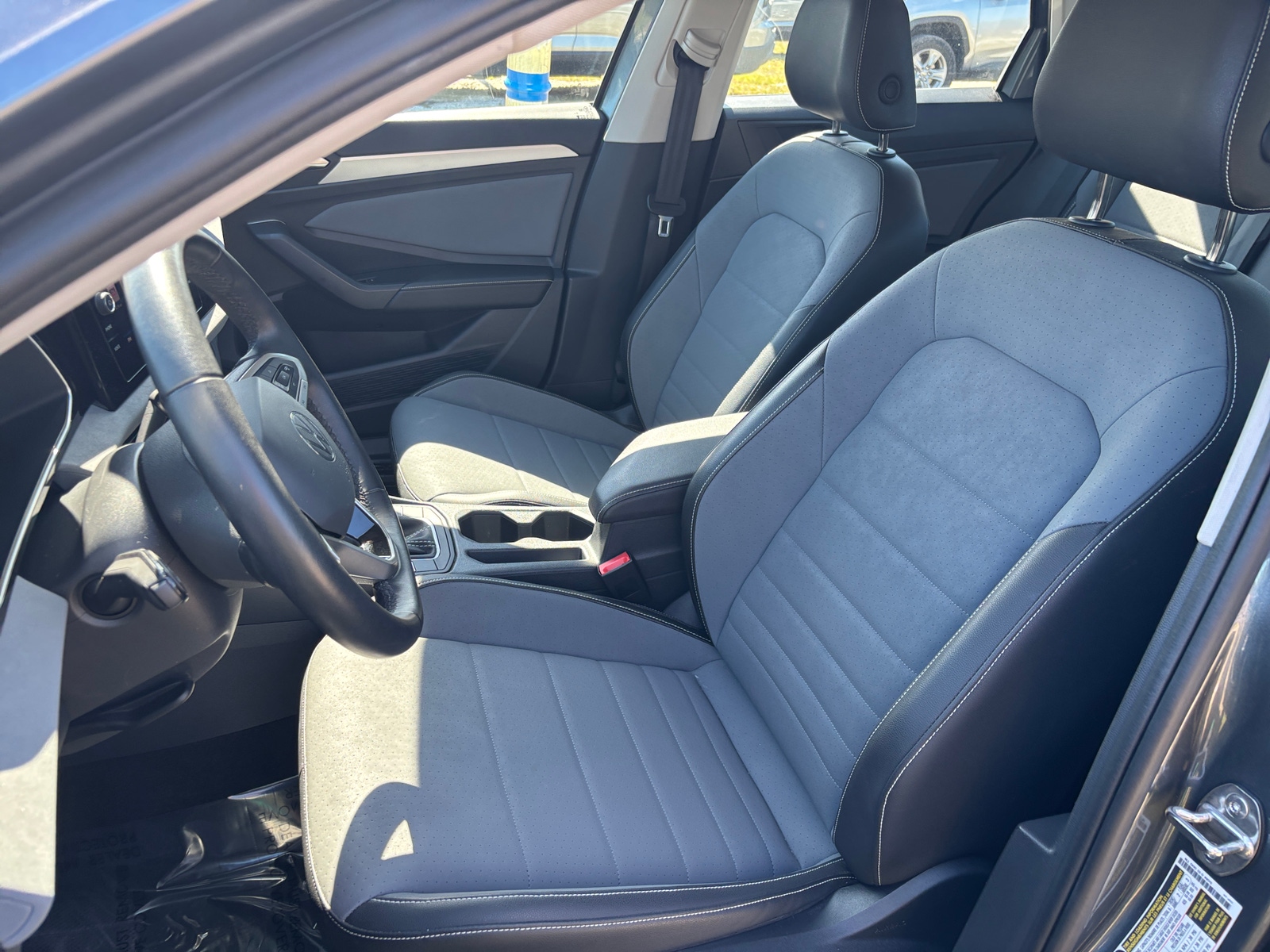 Thumbnail: 2025 Volkswagen Jetta - 2