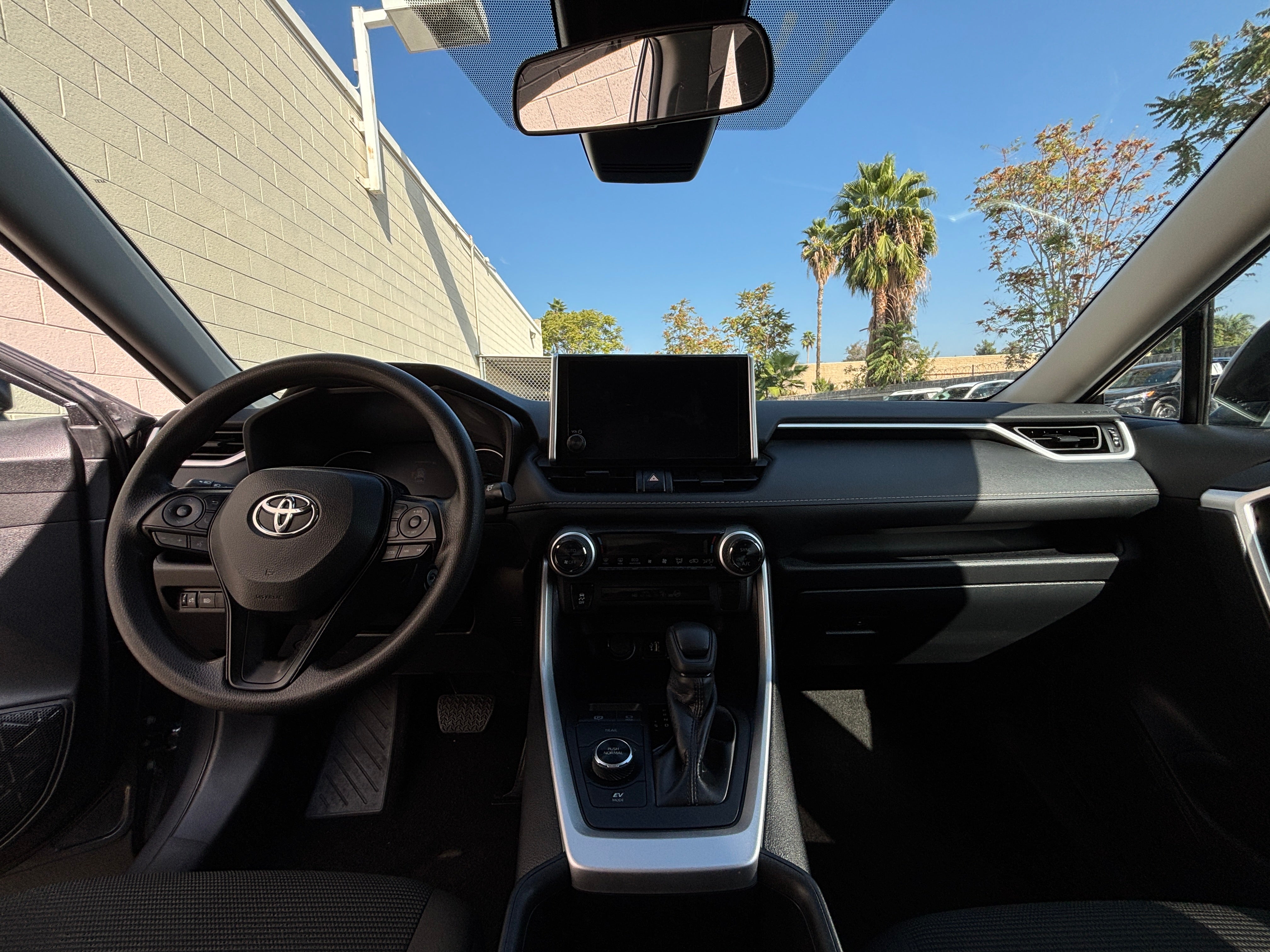 Thumbnail: 2025 Toyota RAV4 - 3