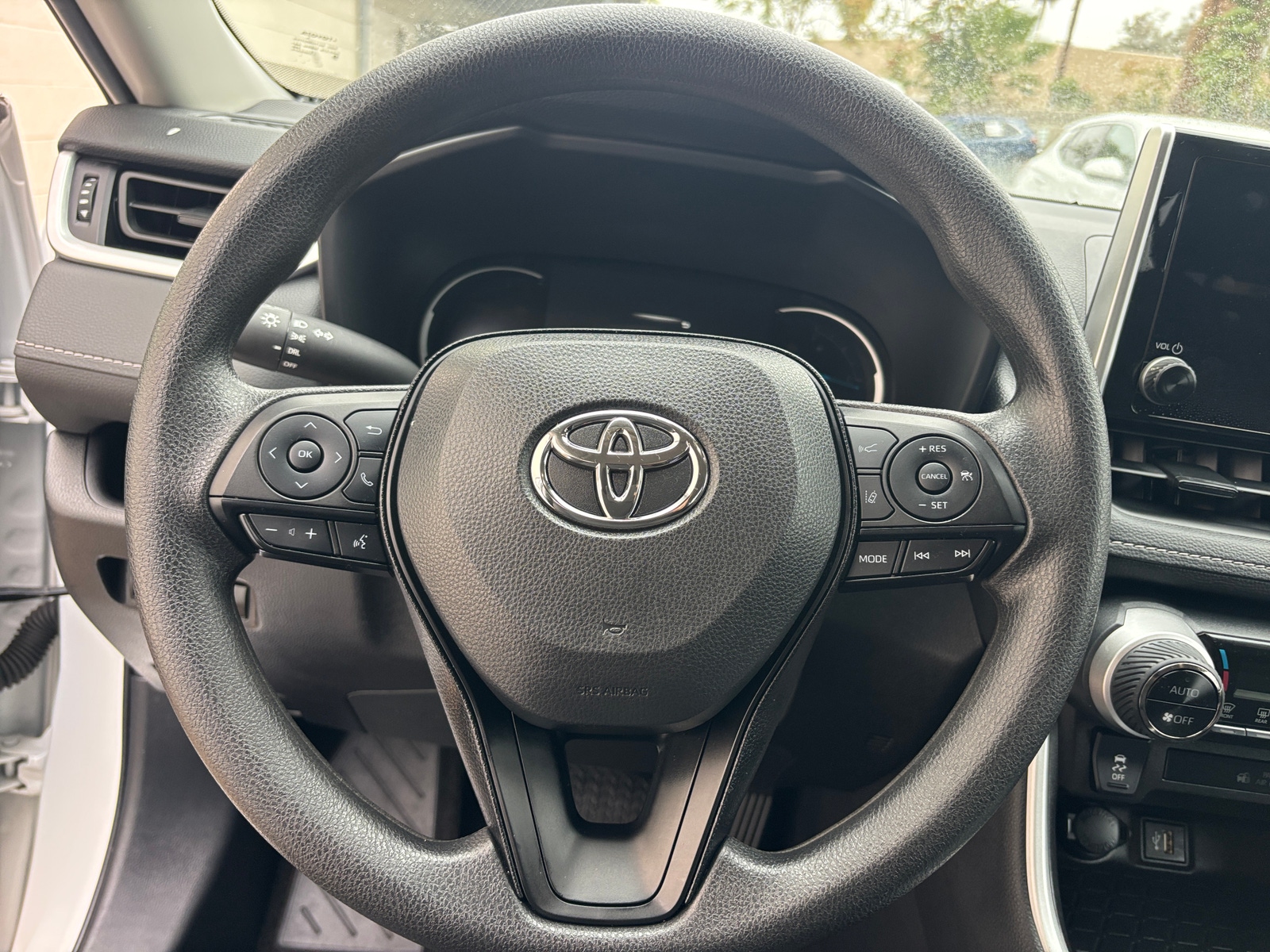 Thumbnail: 2025 Toyota RAV4 - 5