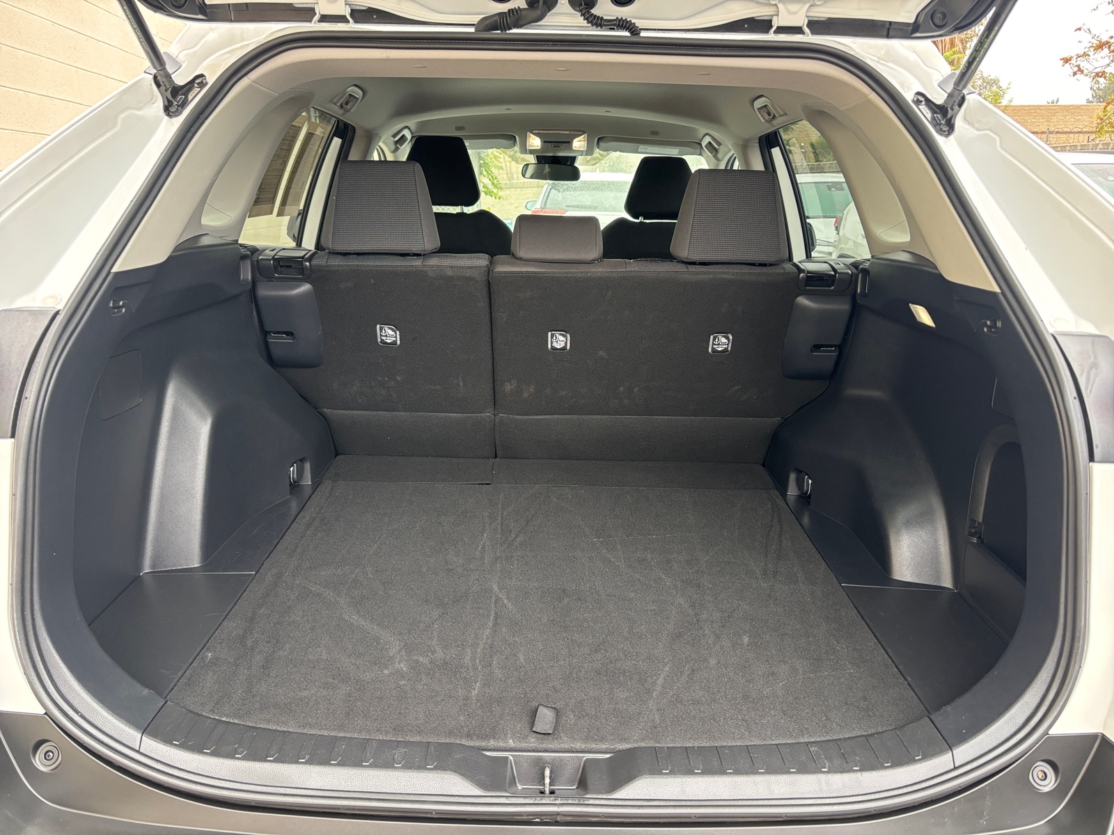 Thumbnail: 2025 Toyota RAV4 - 6