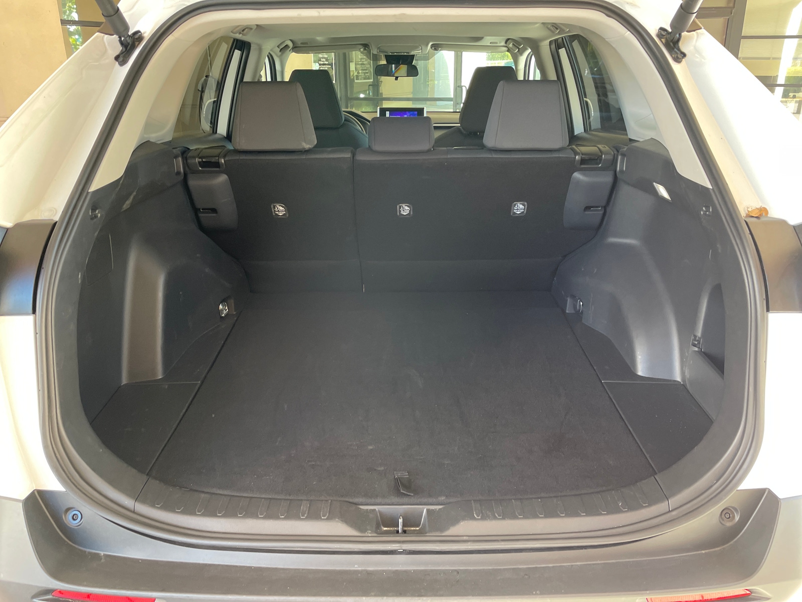 Thumbnail: 2025 Toyota RAV4 - 6