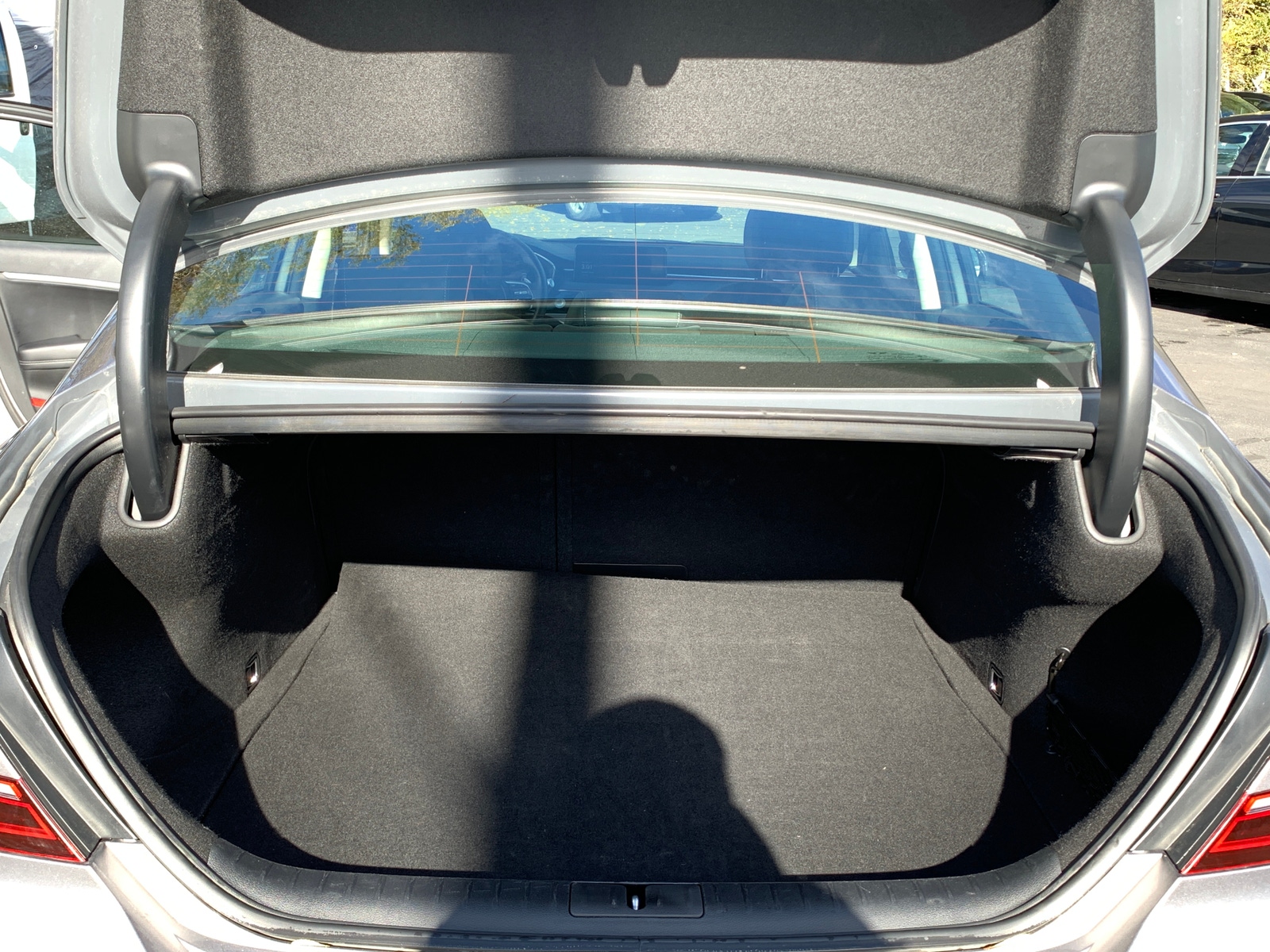 Thumbnail: 2025 Genesis G70 - 6