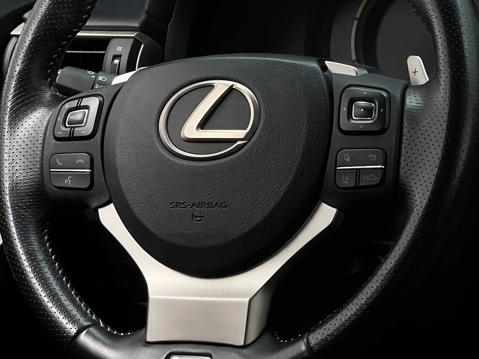 Thumbnail: 2018 Lexus IS - 4