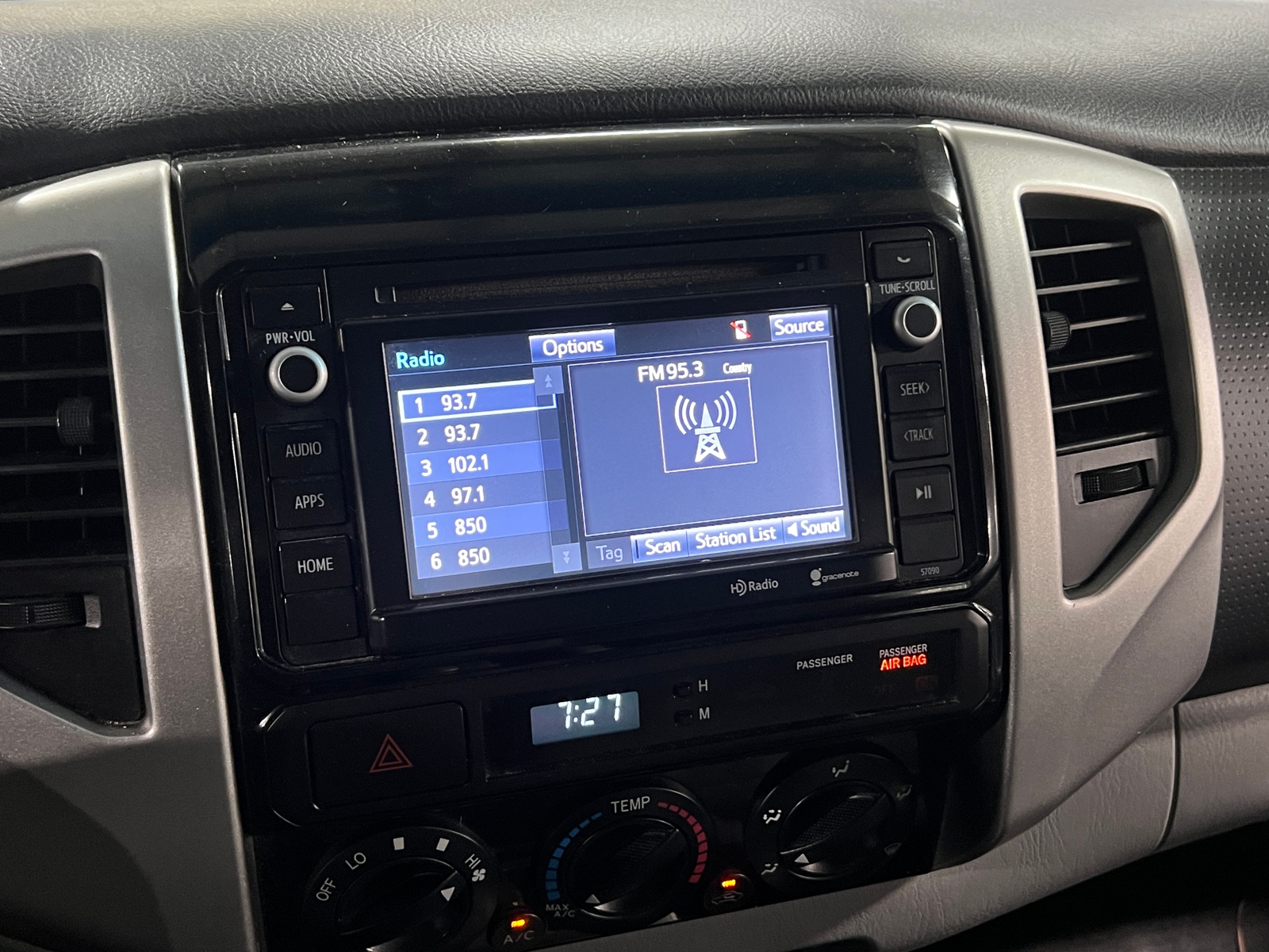 Thumbnail: 2014 Toyota Tacoma - 4