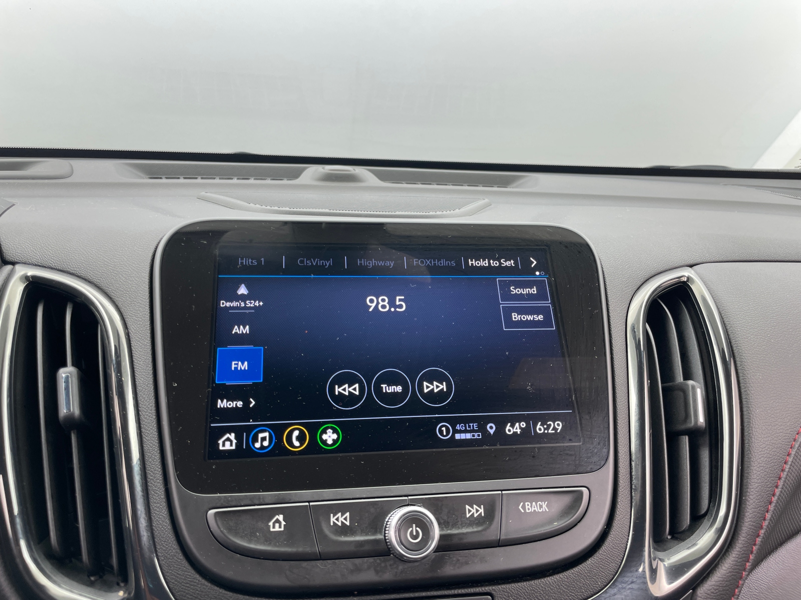 Thumbnail: 2023 Chevrolet Equinox - 4