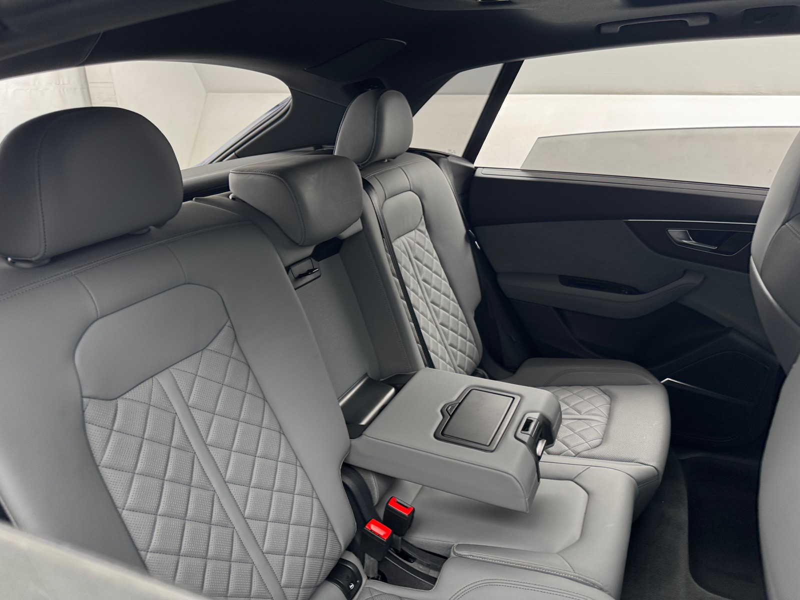 Thumbnail: 2024 Audi SQ8 - 5