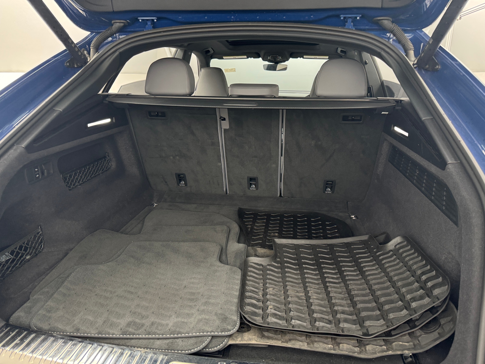 Thumbnail: 2024 Audi SQ8 - 6