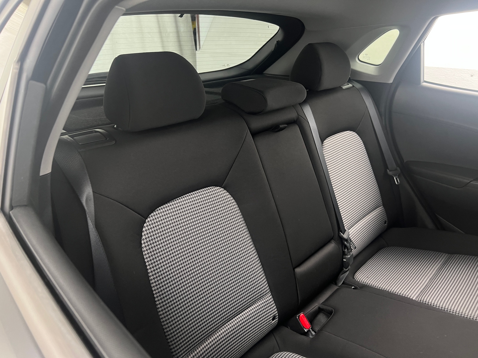 Thumbnail: 2021 Hyundai Kona - 6