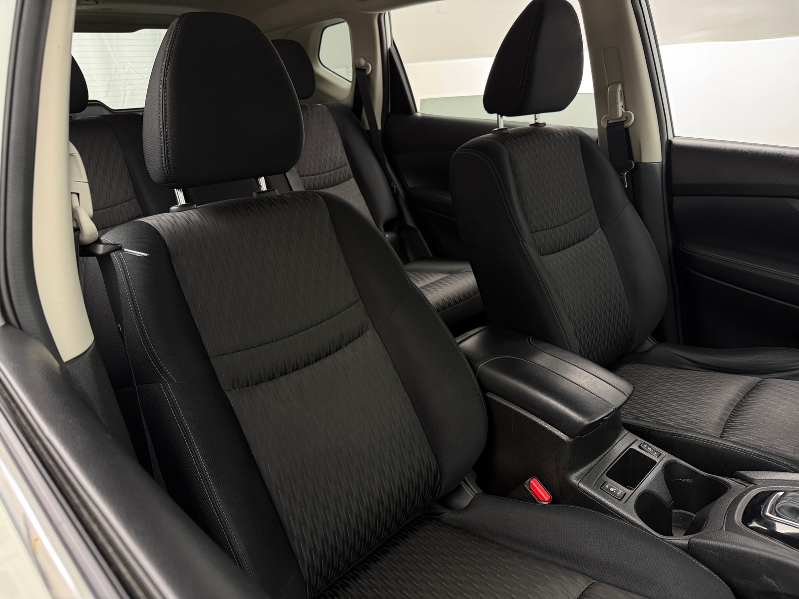 Thumbnail: 2017 Nissan Rogue - 2