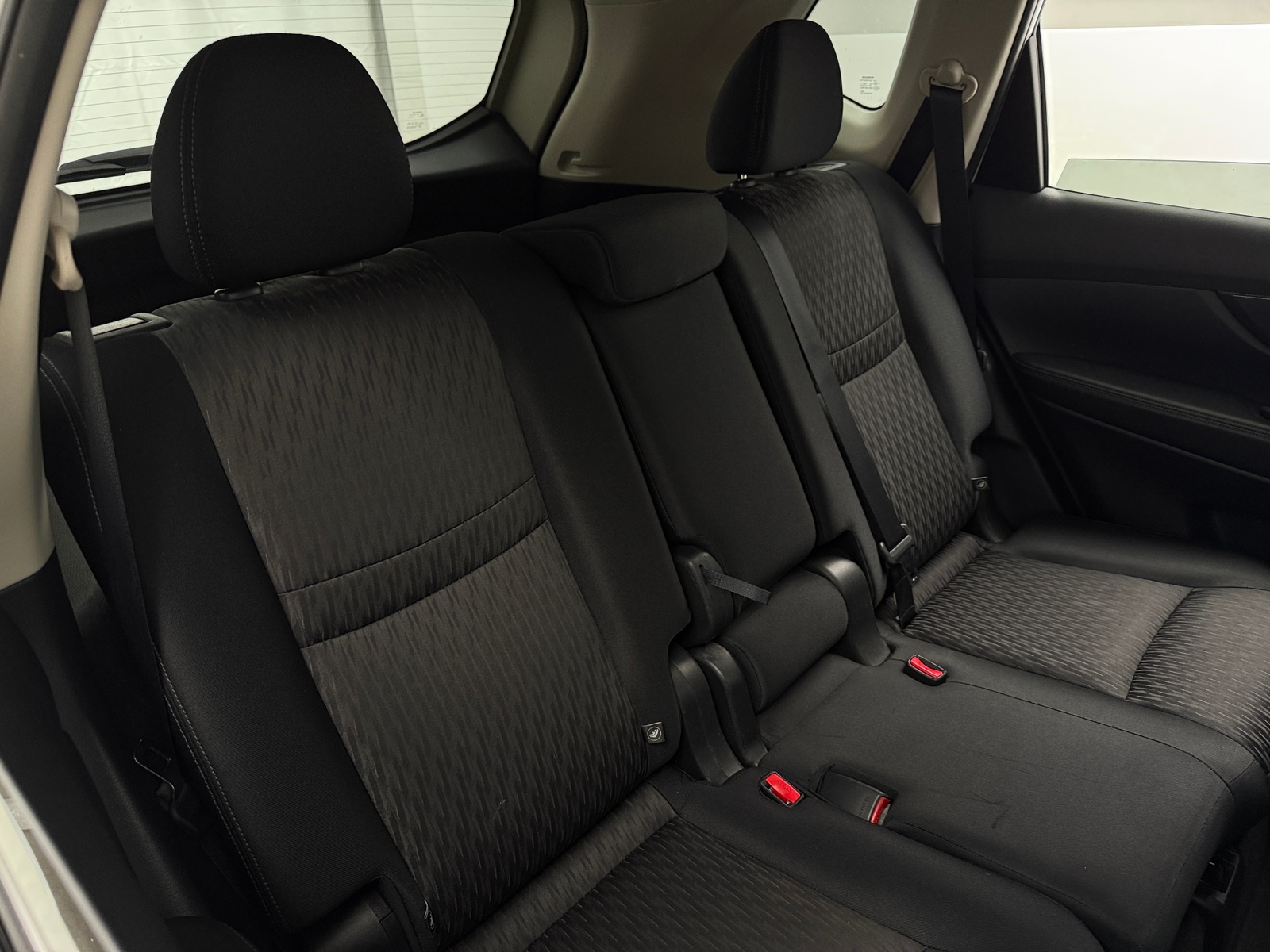 Thumbnail: 2017 Nissan Rogue - 6