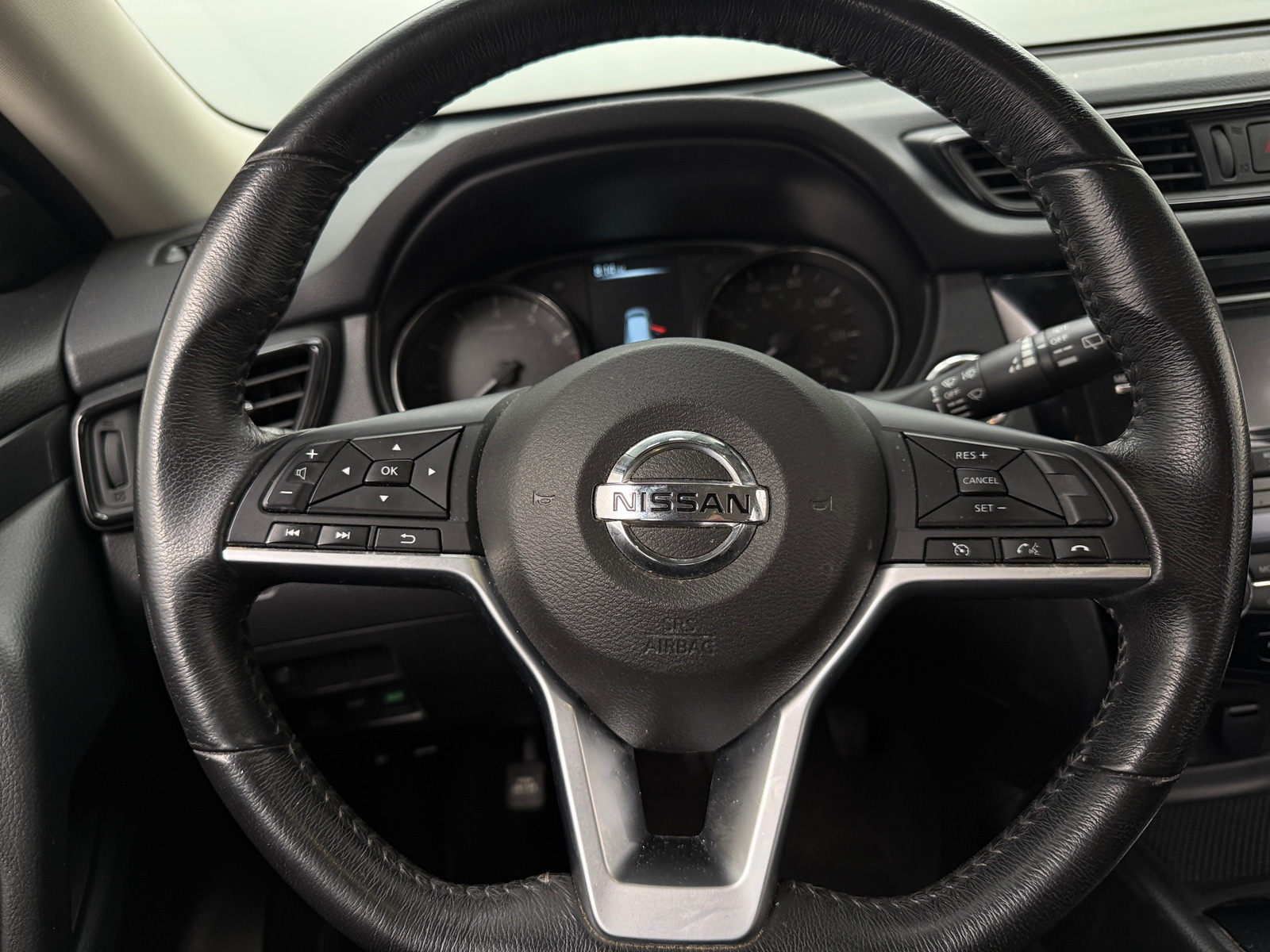 Thumbnail: 2017 Nissan Rogue - 5