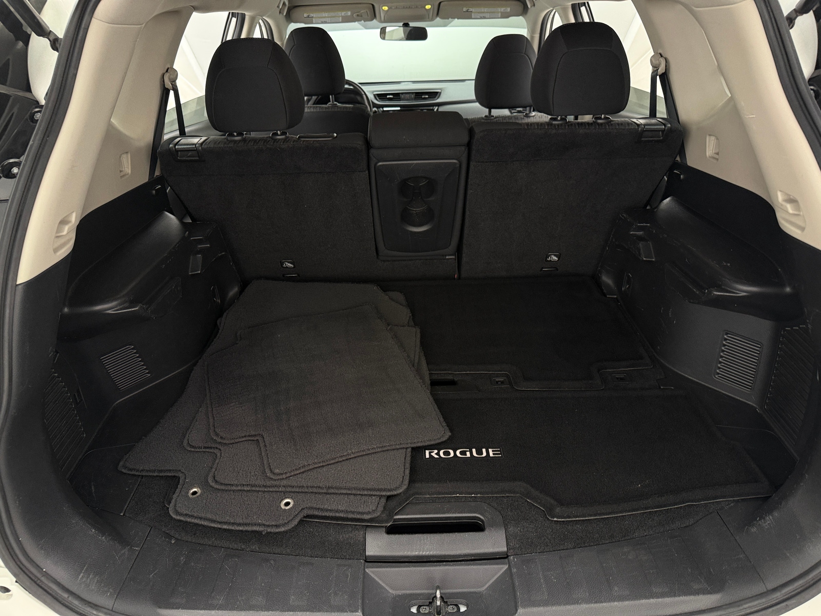 Thumbnail: 2017 Nissan Rogue - 7