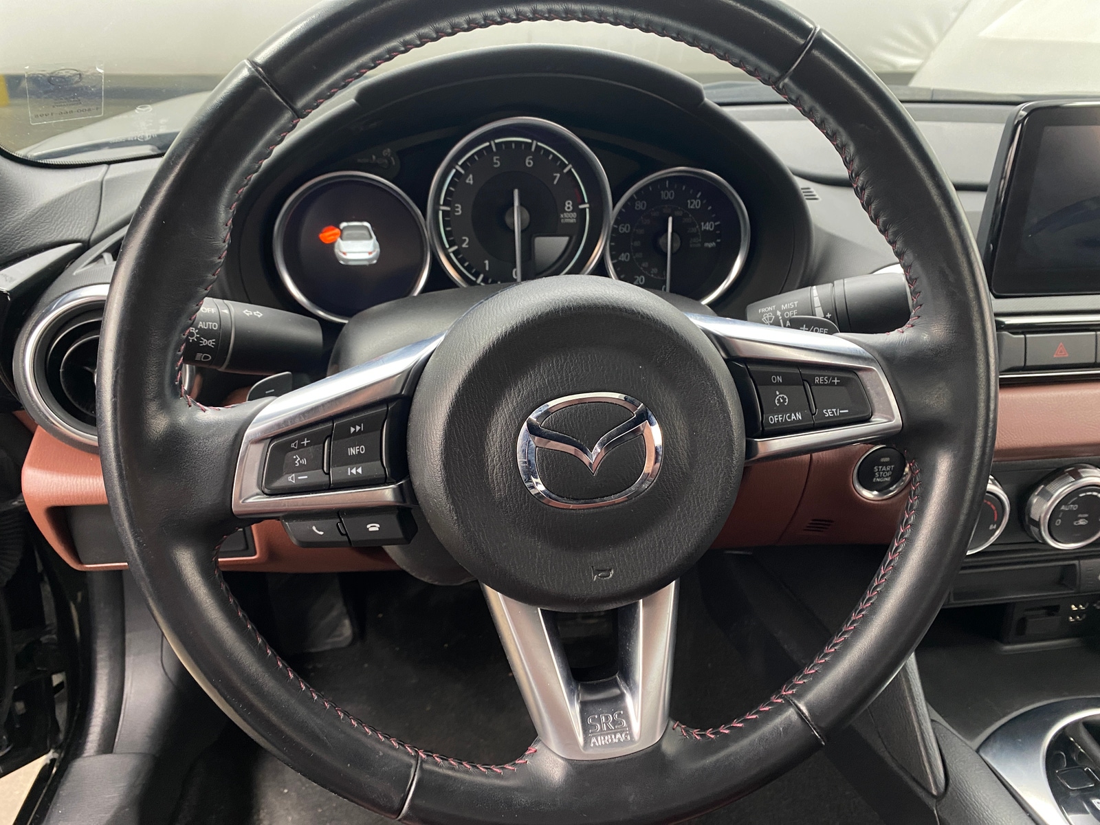 Thumbnail: 2019 Mazda MX-5 Miata - 4