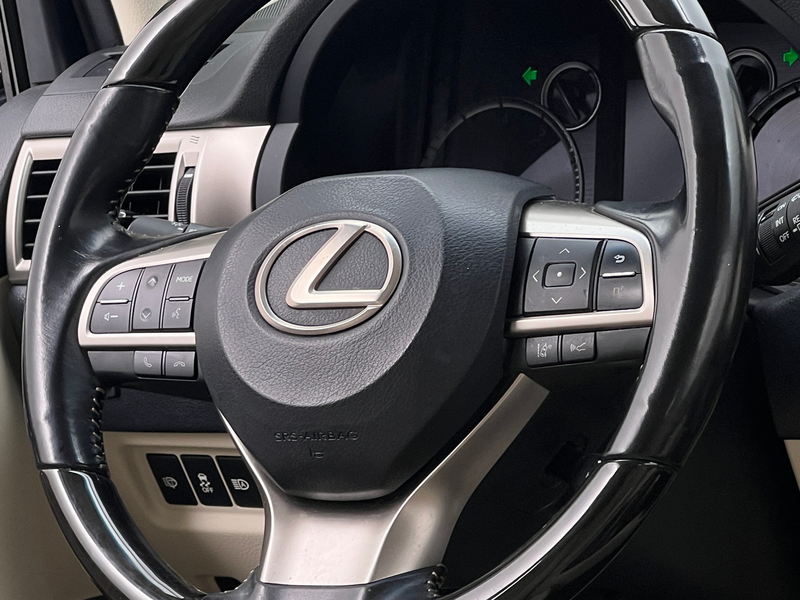 Thumbnail: 2020 Lexus GX - 4