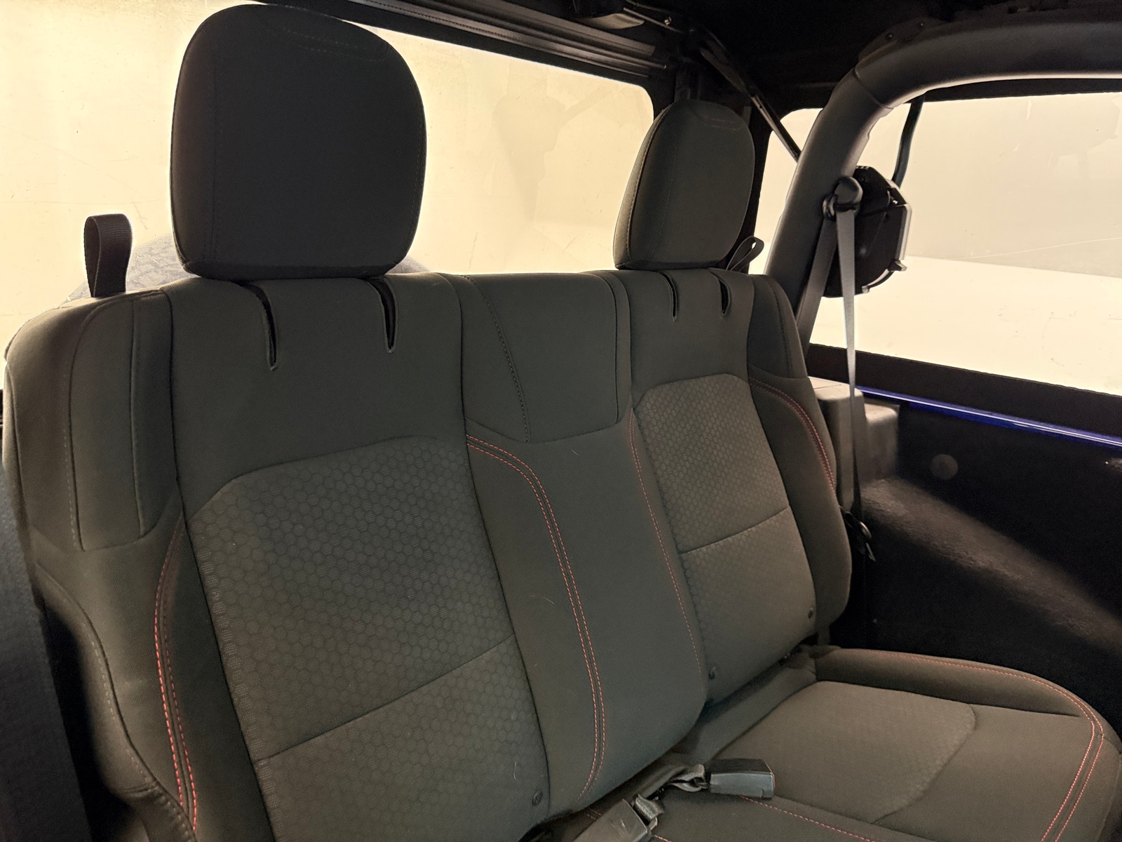 Thumbnail: 2018 Jeep Wrangler - 6