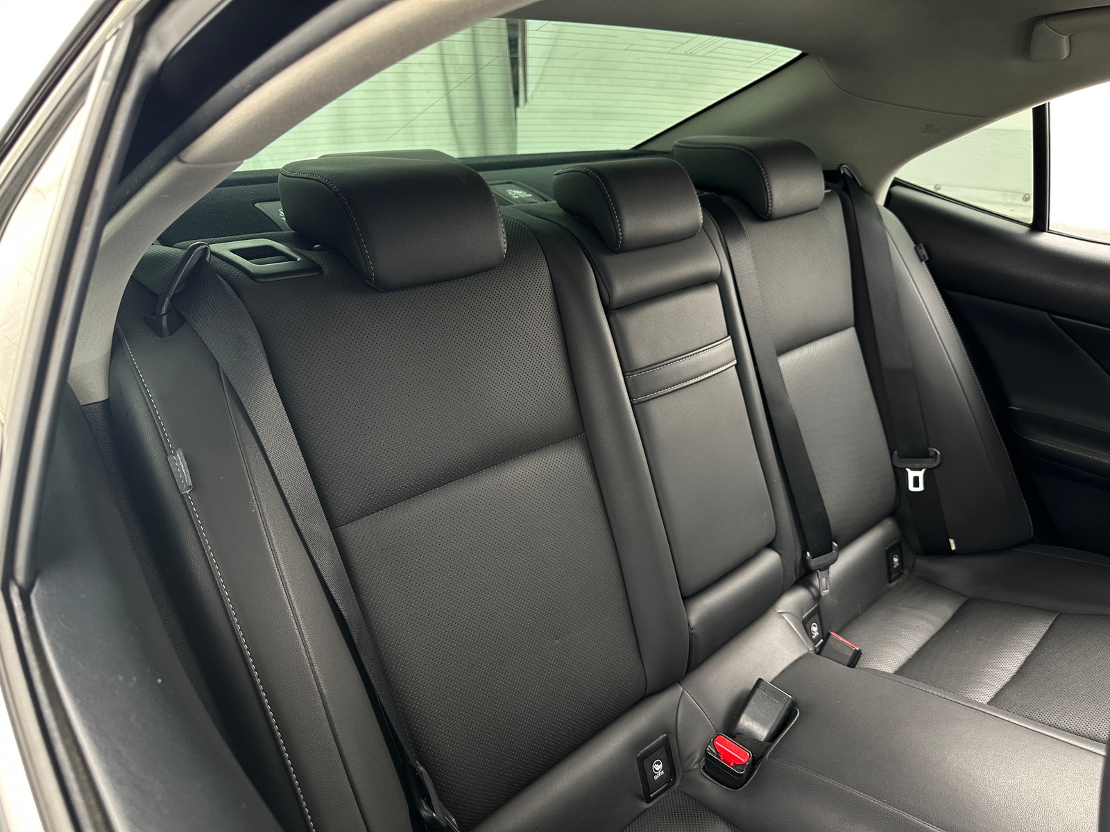 Thumbnail: 2016 Lexus IS - 5