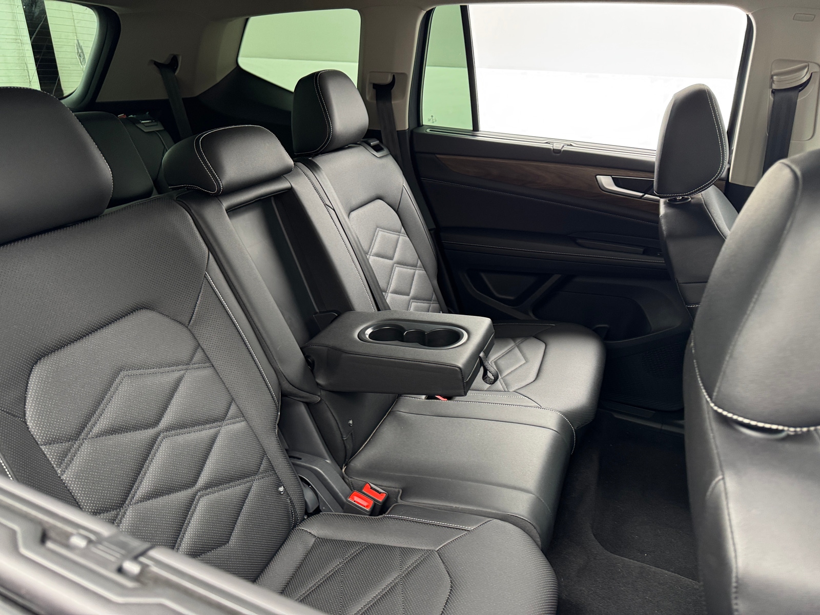 Thumbnail: 2025 Volkswagen Atlas - 5