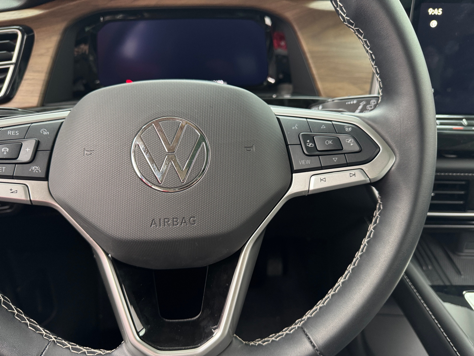 Thumbnail: 2025 Volkswagen Atlas - 4