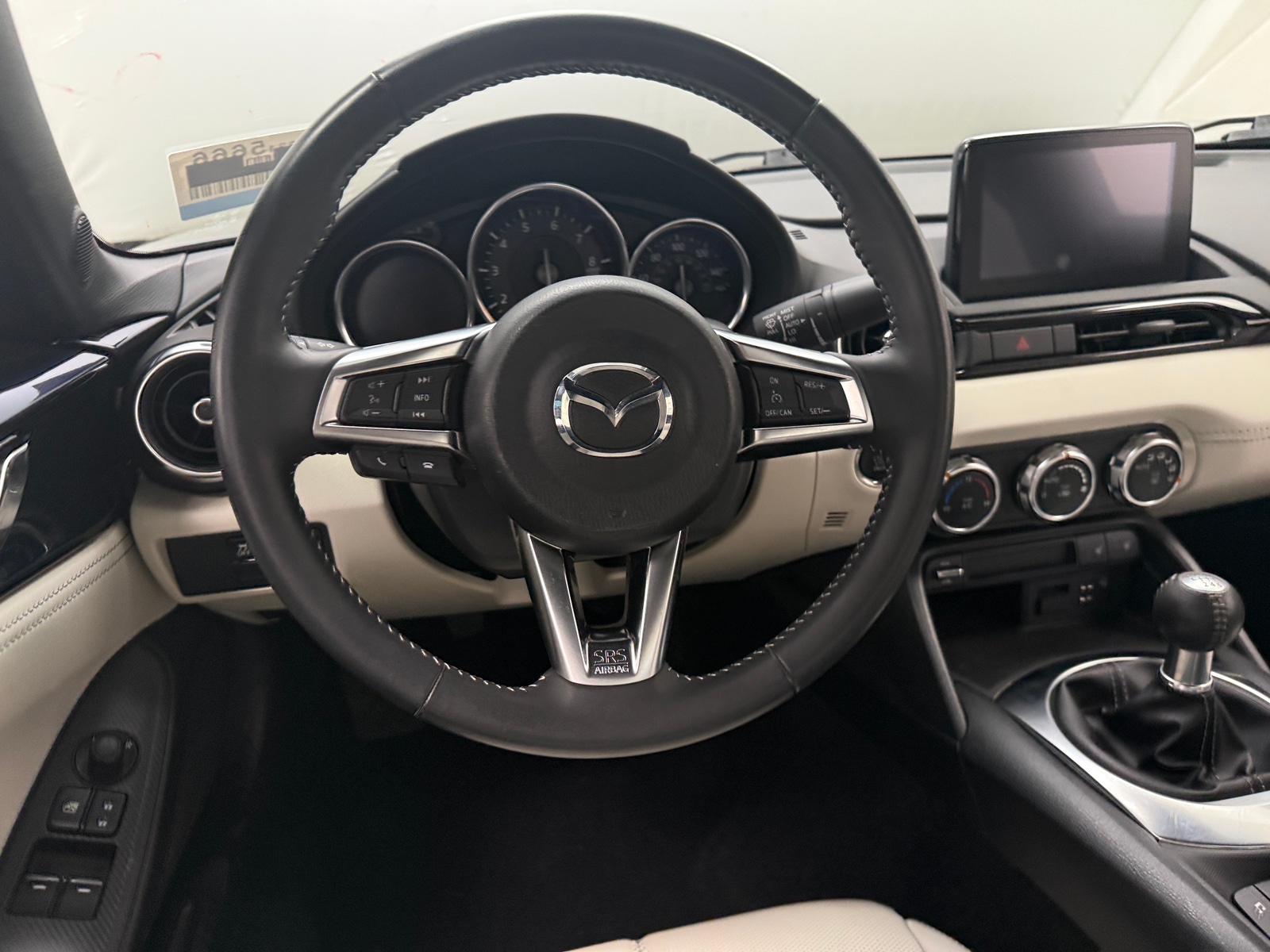 Thumbnail: 2021 Mazda MX-5 Miata - 3