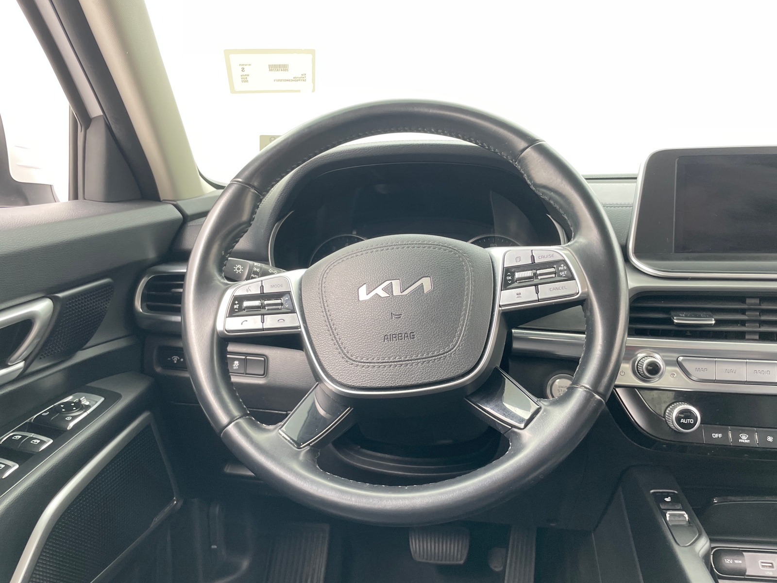 Thumbnail: 2022 Kia Telluride - 4