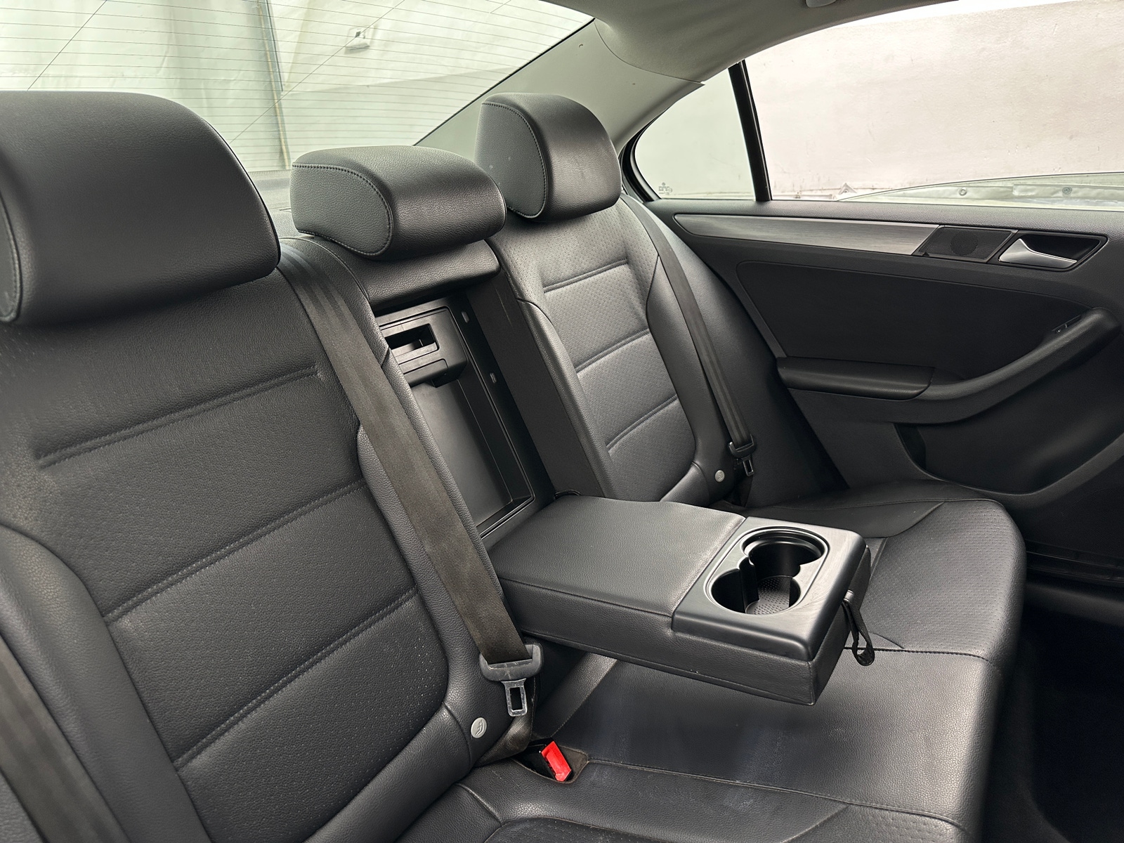 Thumbnail: 2014 Volkswagen Jetta - 5