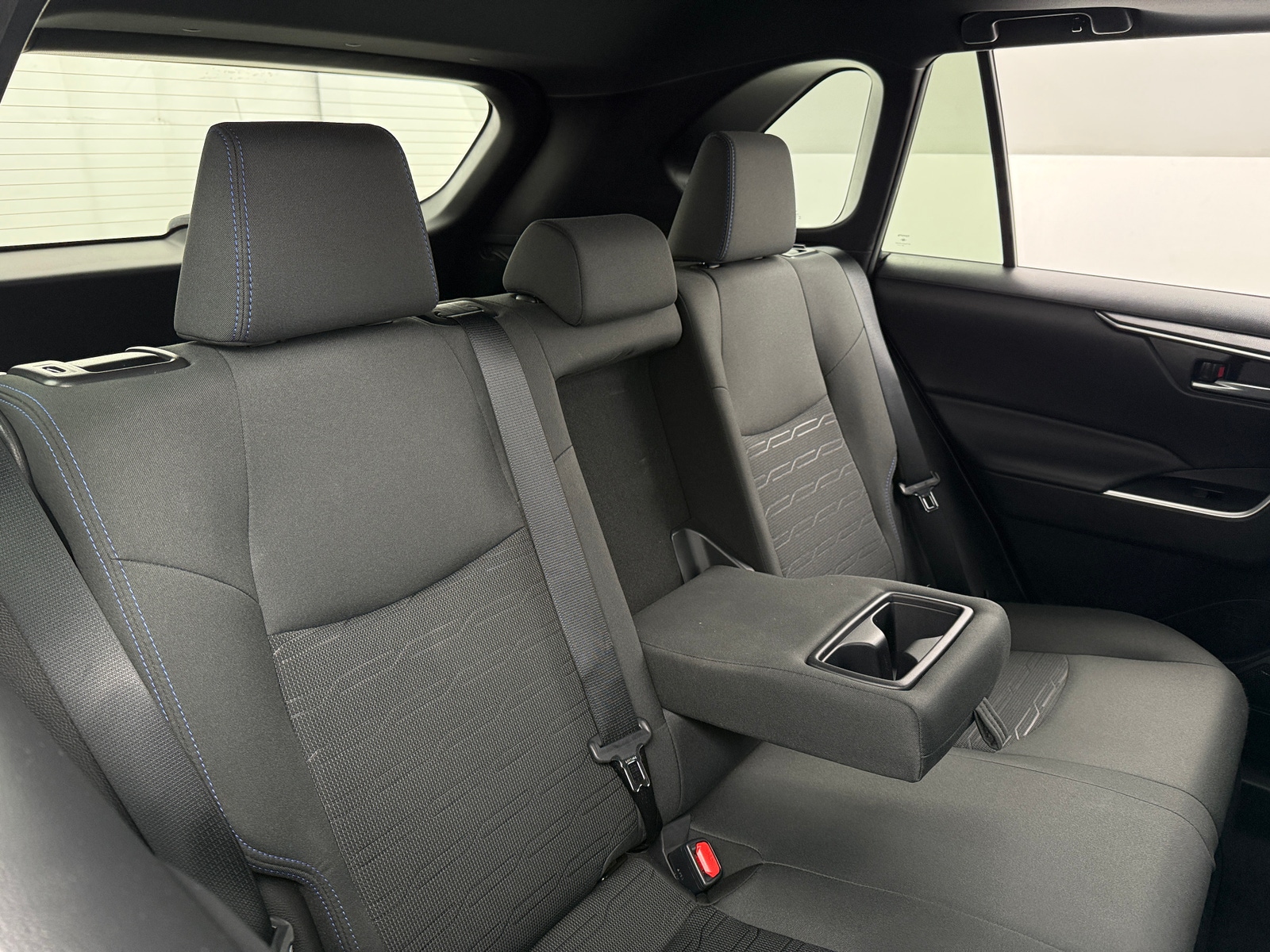 Thumbnail: 2022 Toyota RAV4 - 6