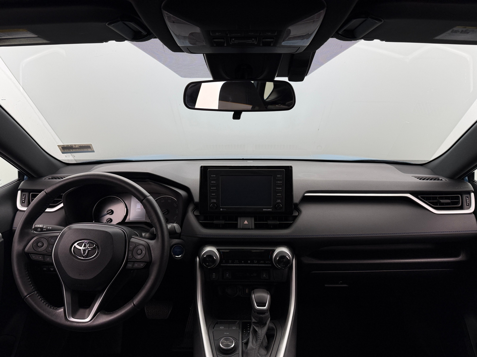 Thumbnail: 2022 Toyota RAV4 - 3