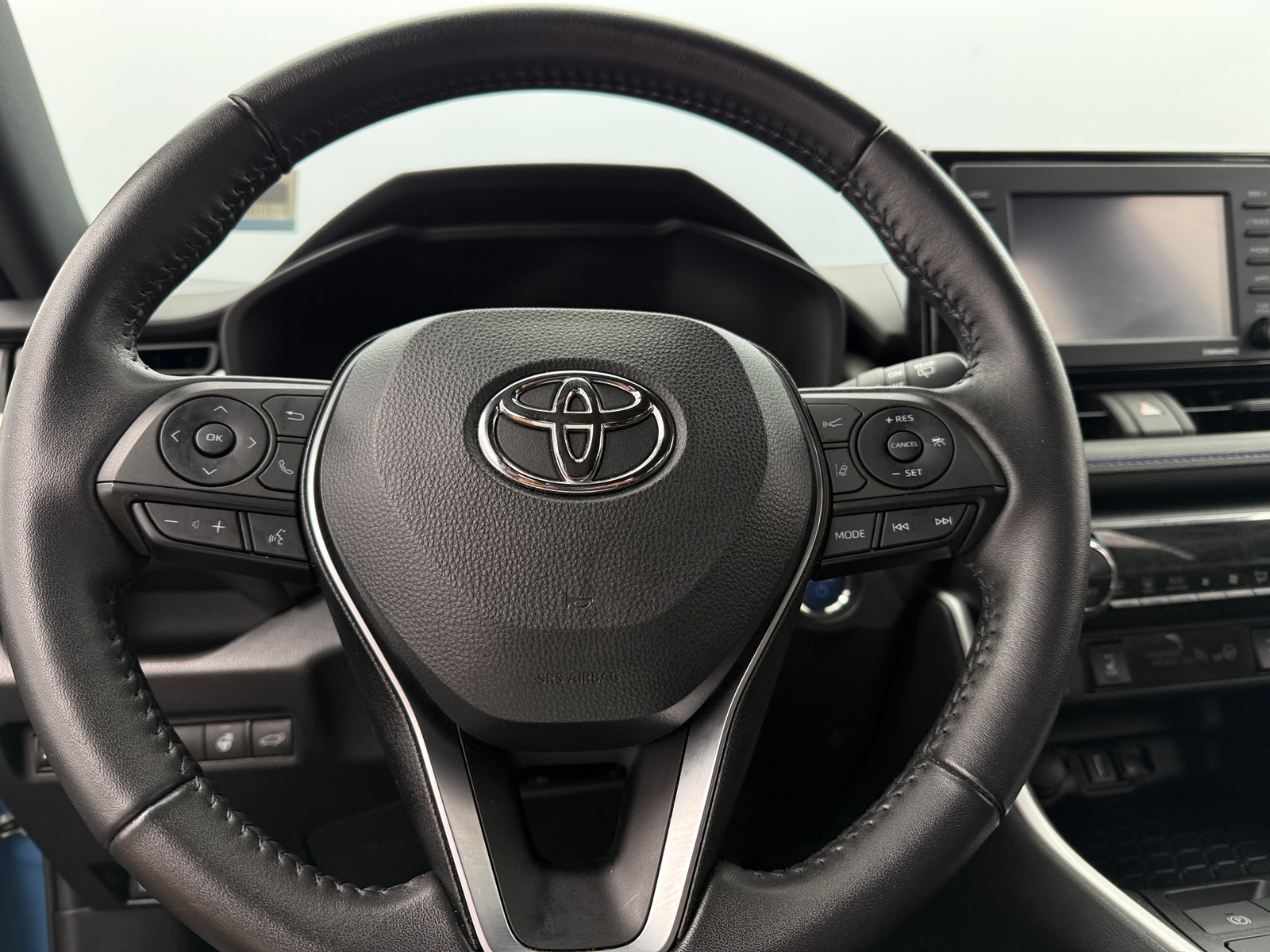 Thumbnail: 2022 Toyota RAV4 - 5