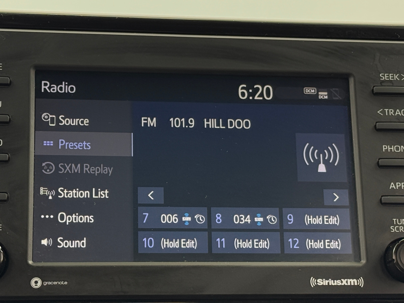 Thumbnail: 2022 Toyota RAV4 - 4