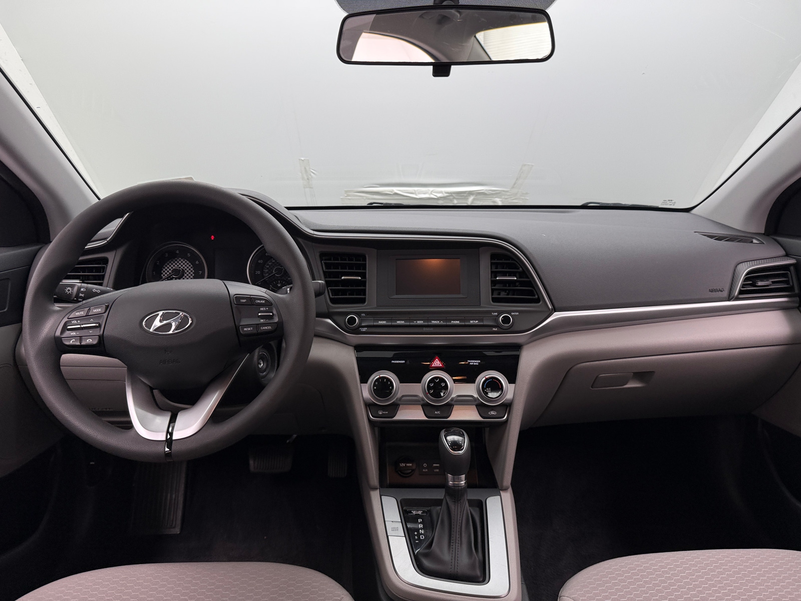 Thumbnail: 2019 Hyundai Elantra - 3