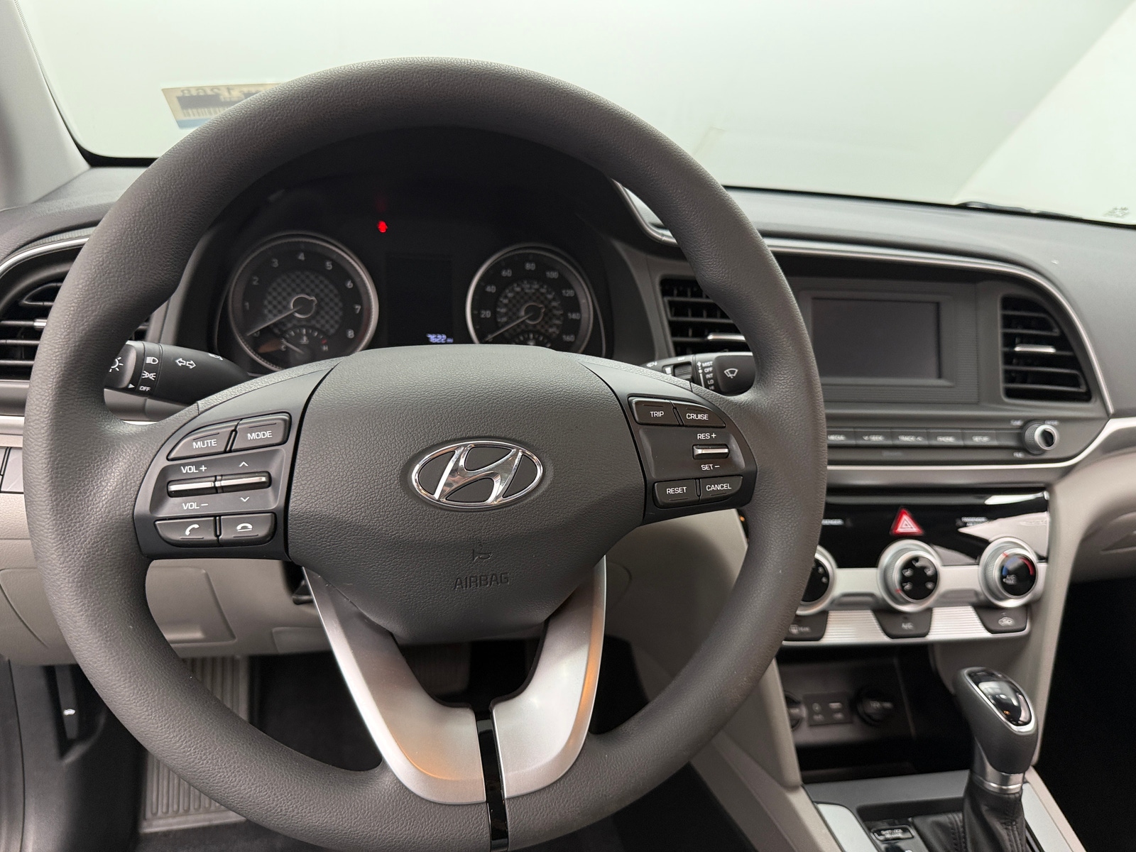 Thumbnail: 2019 Hyundai Elantra - 5