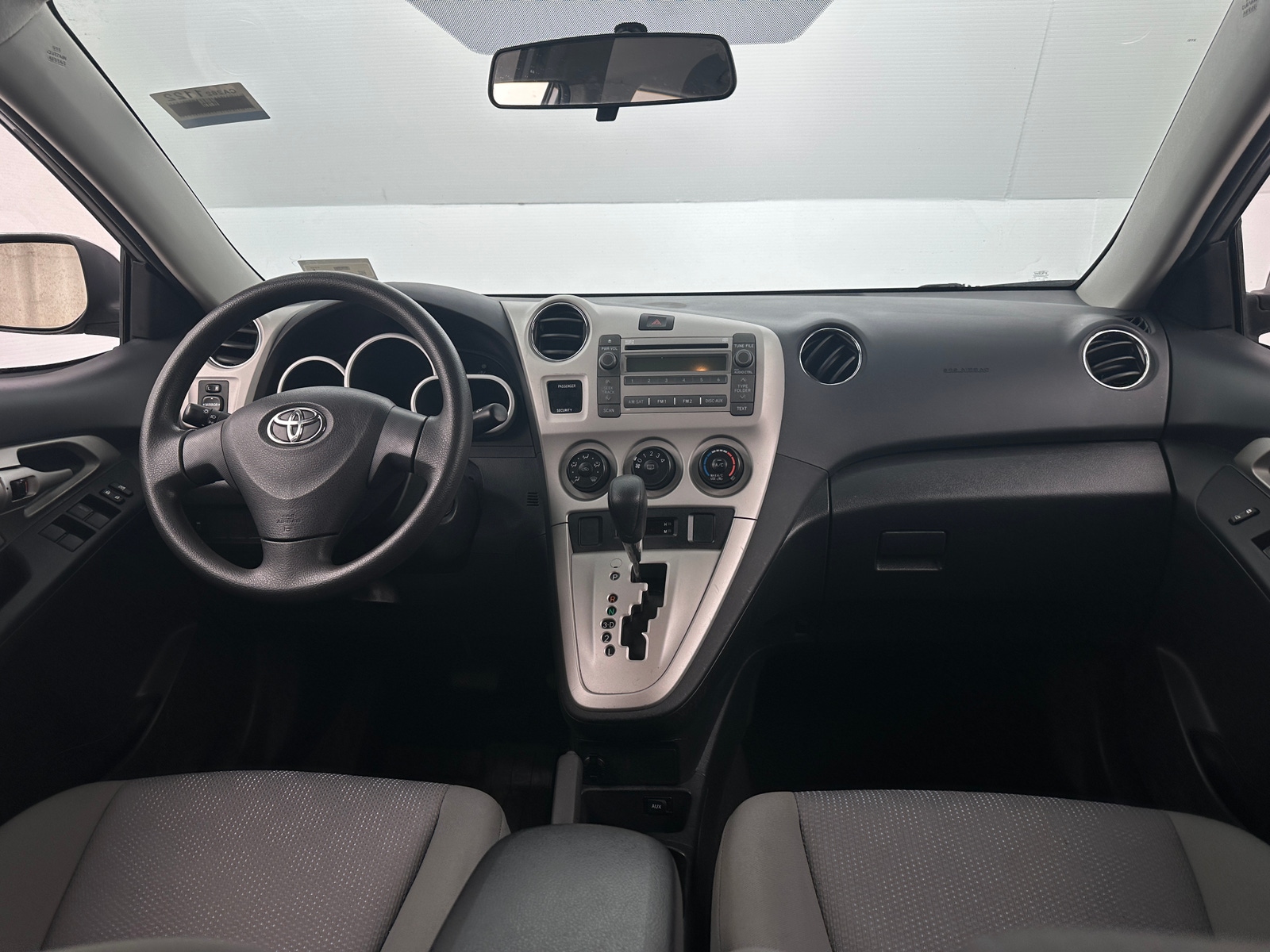 Thumbnail: 2010 Toyota Matrix - 3