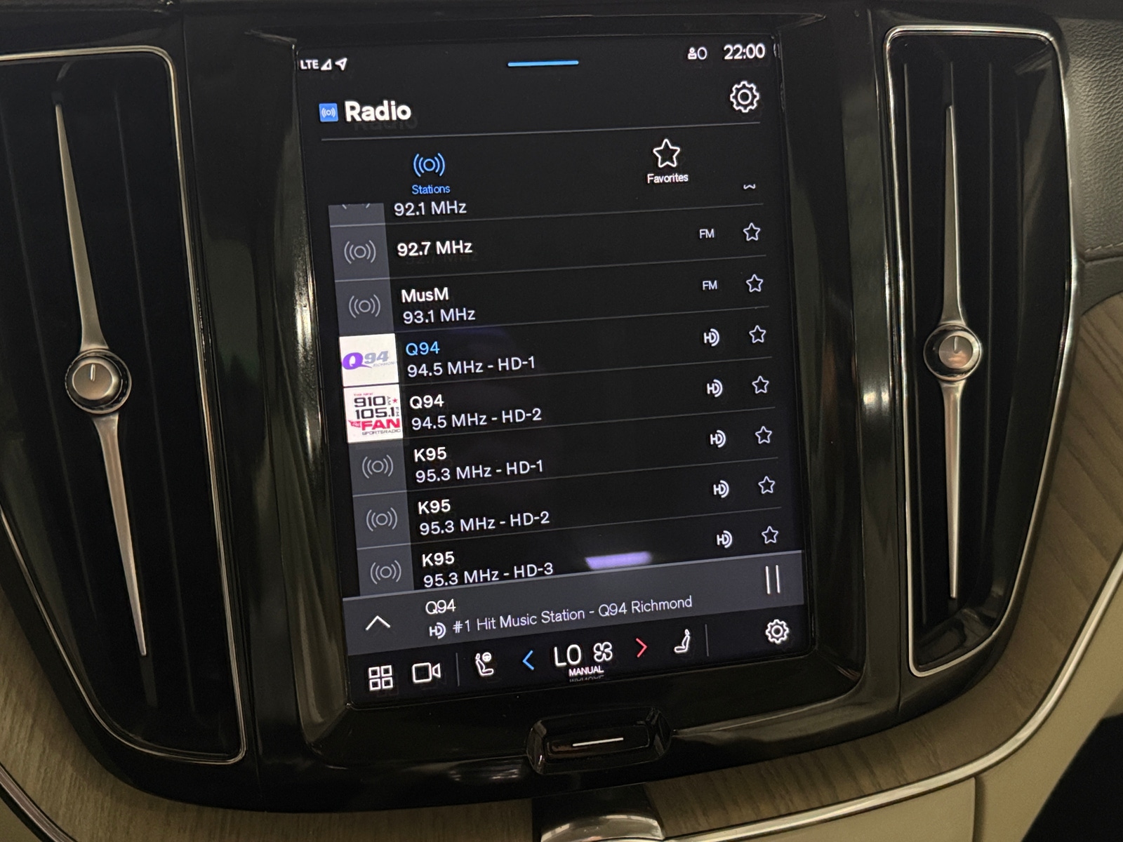 Thumbnail: 2022 Volvo XC60 - 3