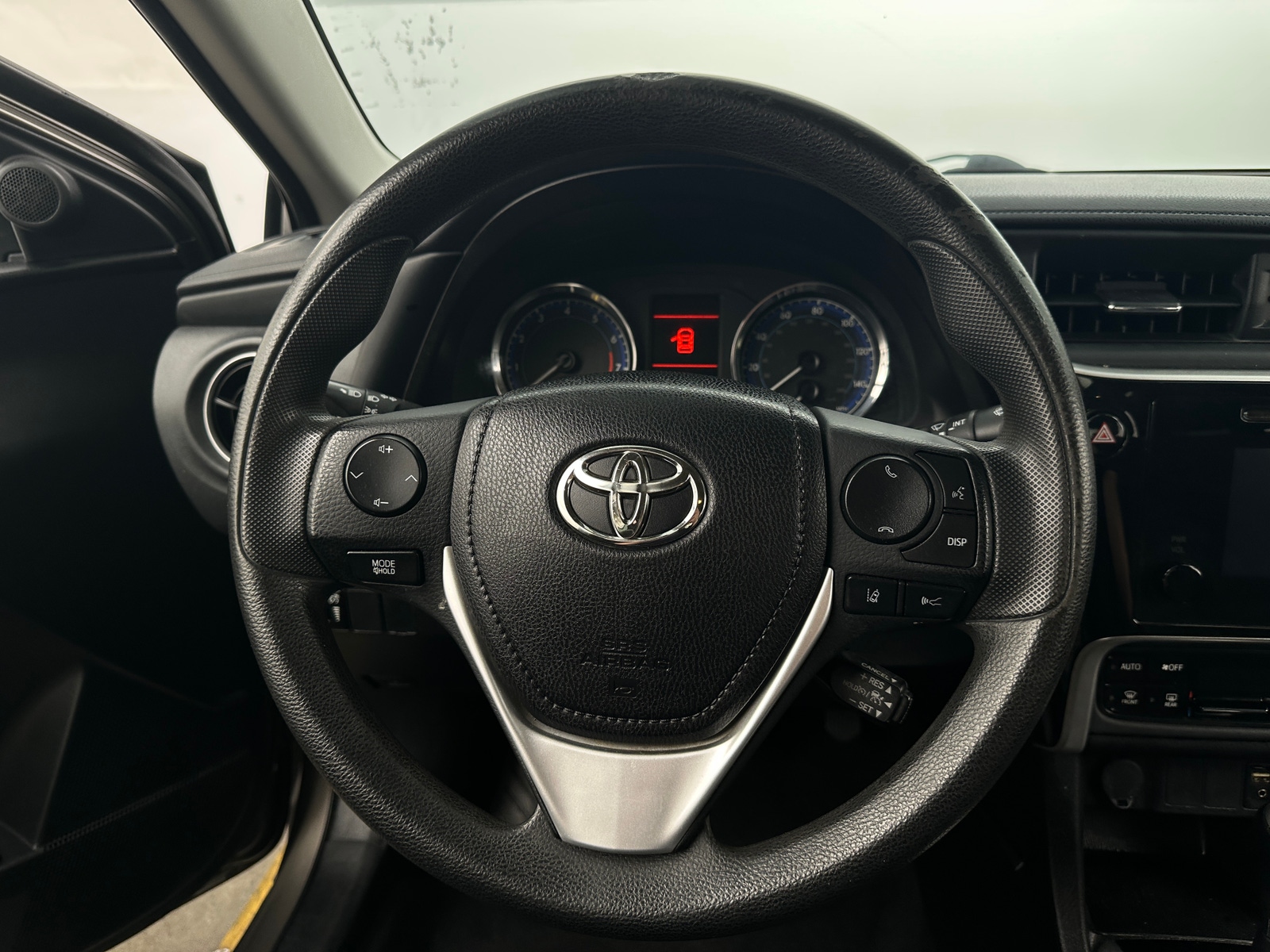 Thumbnail: 2018 Toyota Corolla - 5