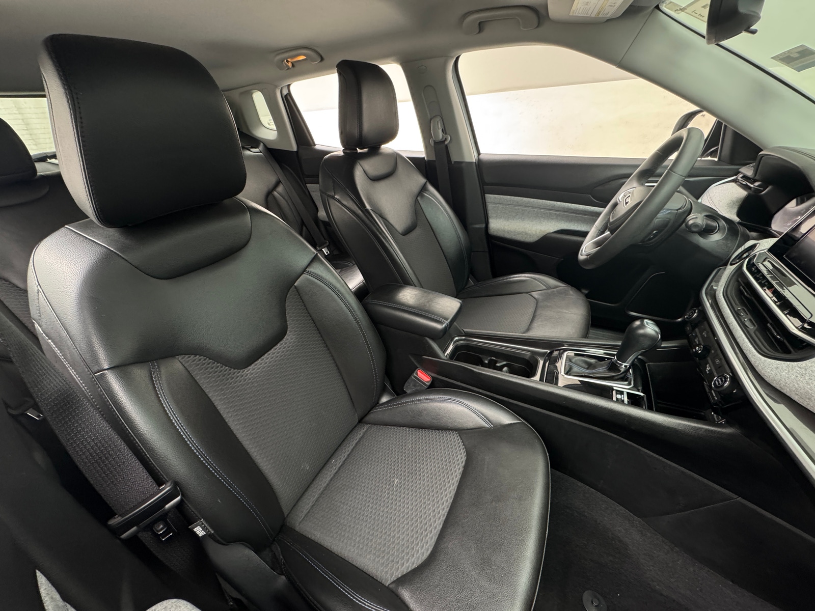 Thumbnail: 2022 Jeep Compass - 2