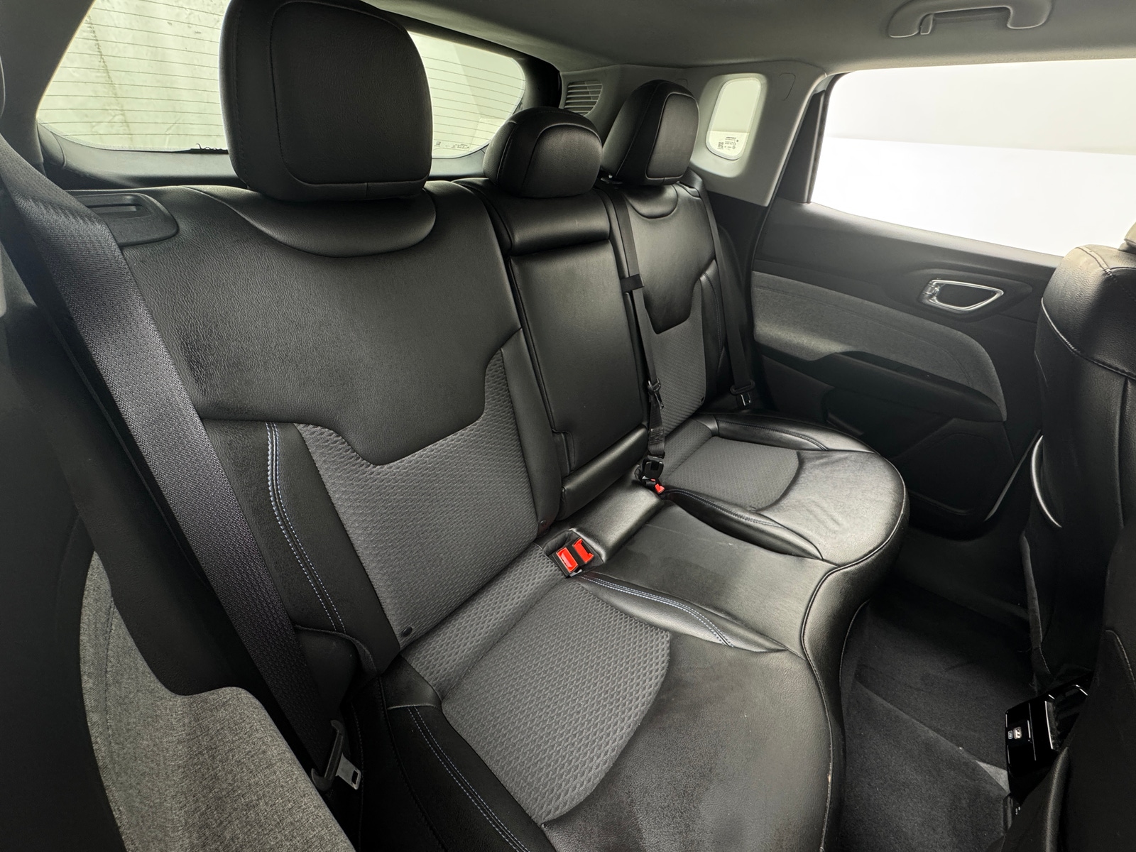 Thumbnail: 2022 Jeep Compass - 6