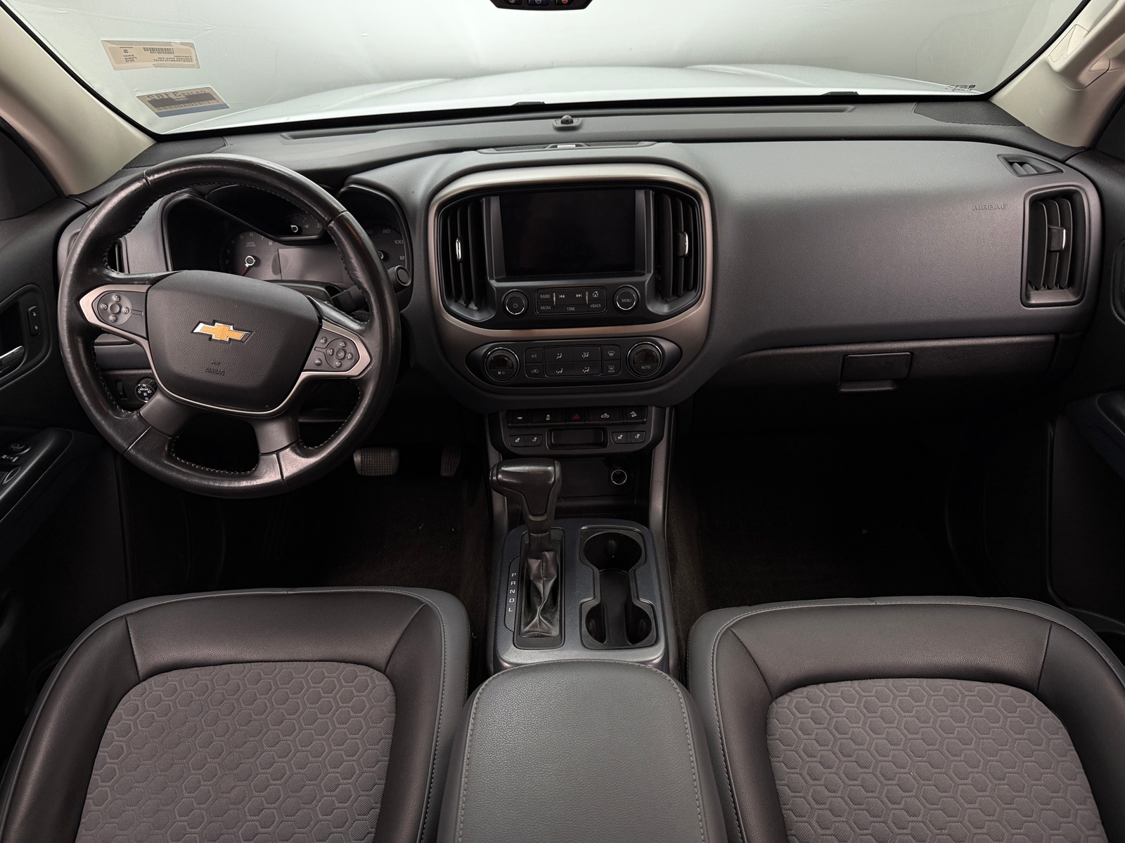 Thumbnail: 2018 Chevrolet Colorado - 3