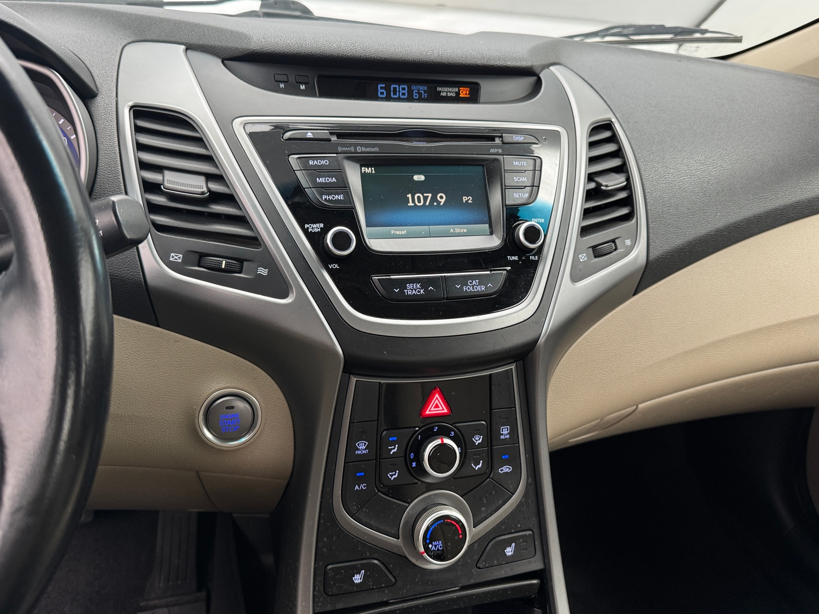 Thumbnail: 2016 Hyundai Elantra - 4