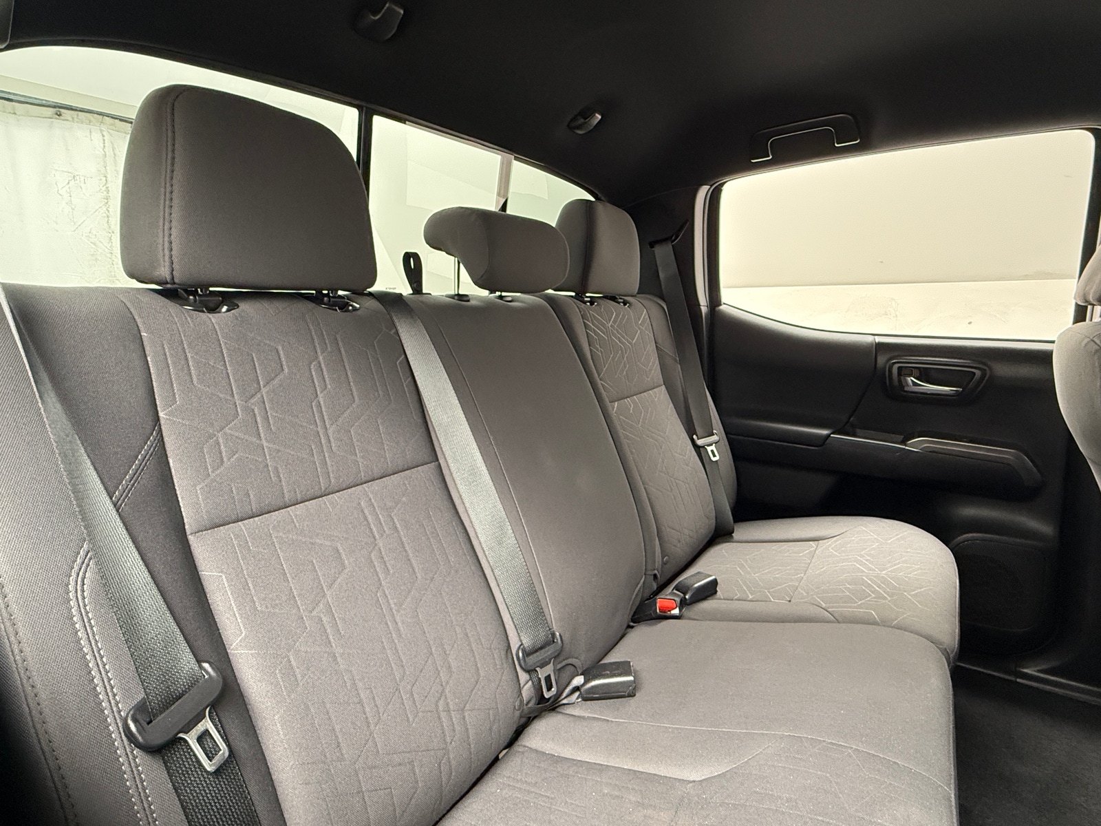 Thumbnail: 2018 Toyota Tacoma - 6